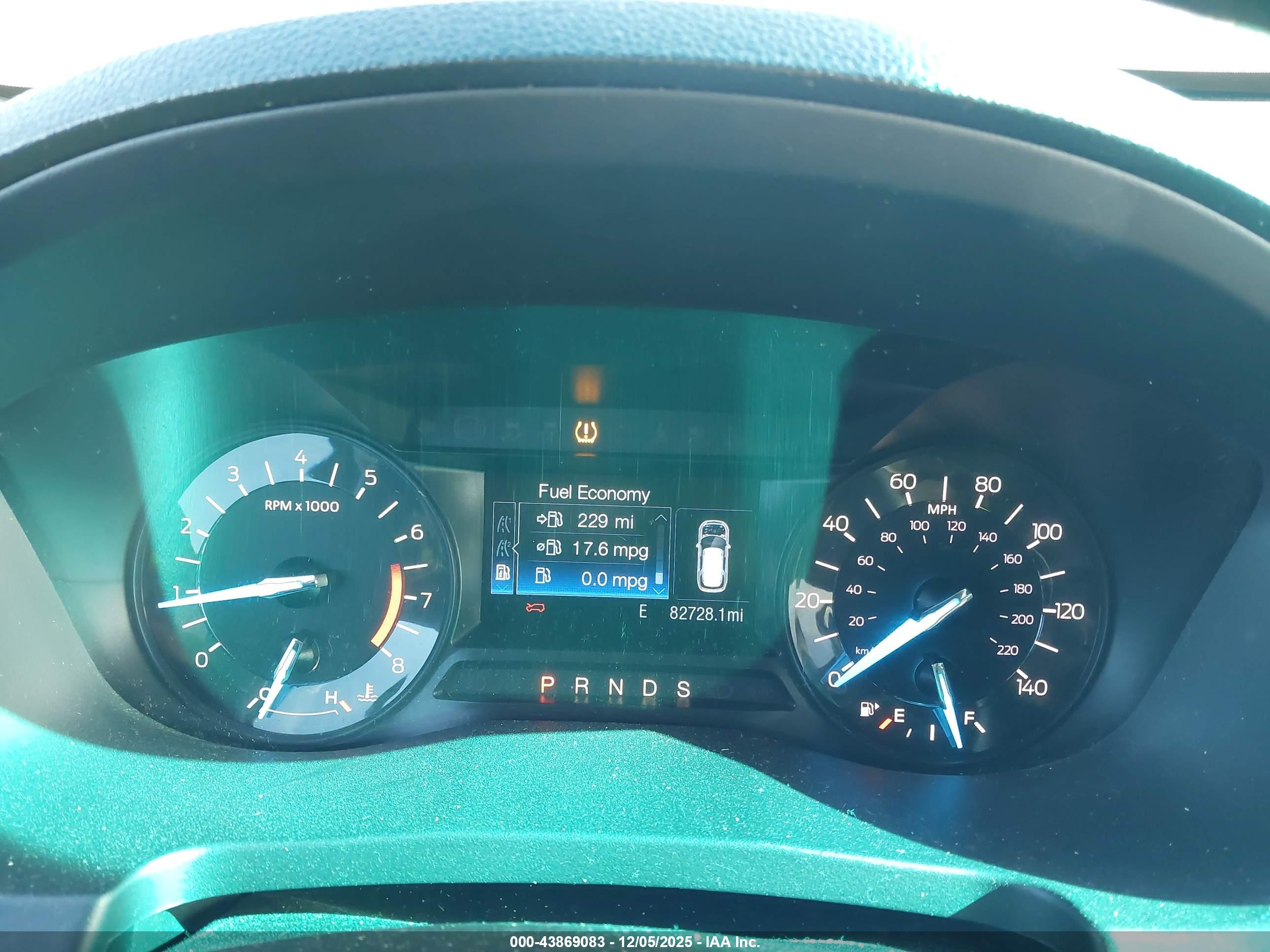 FORD EXPLORER image 7