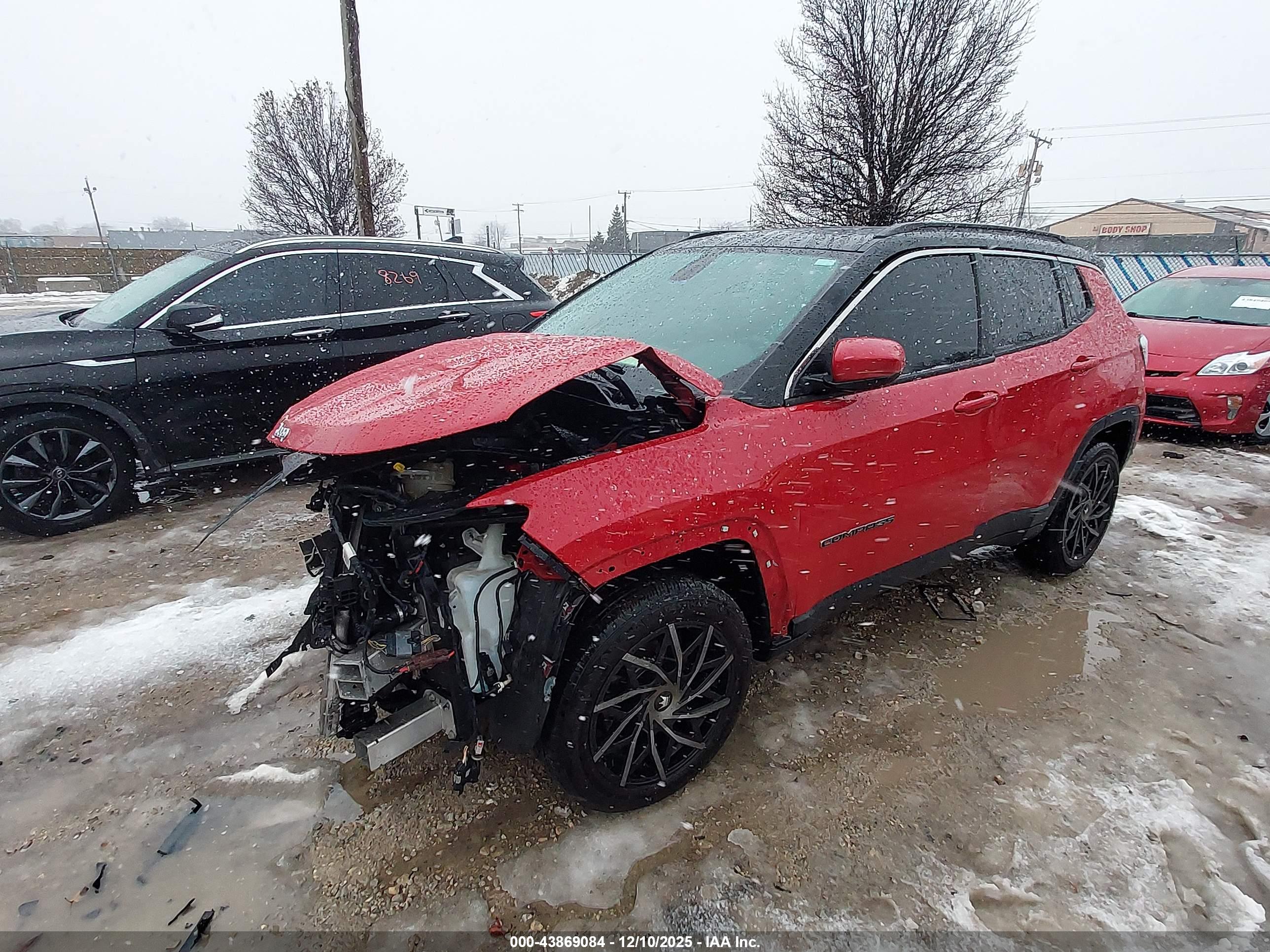 JEEP COMPASS image 2