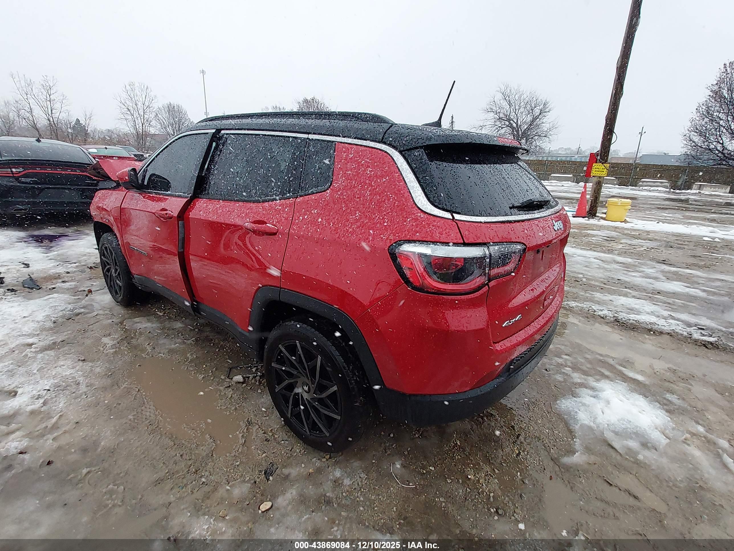 JEEP COMPASS image 3