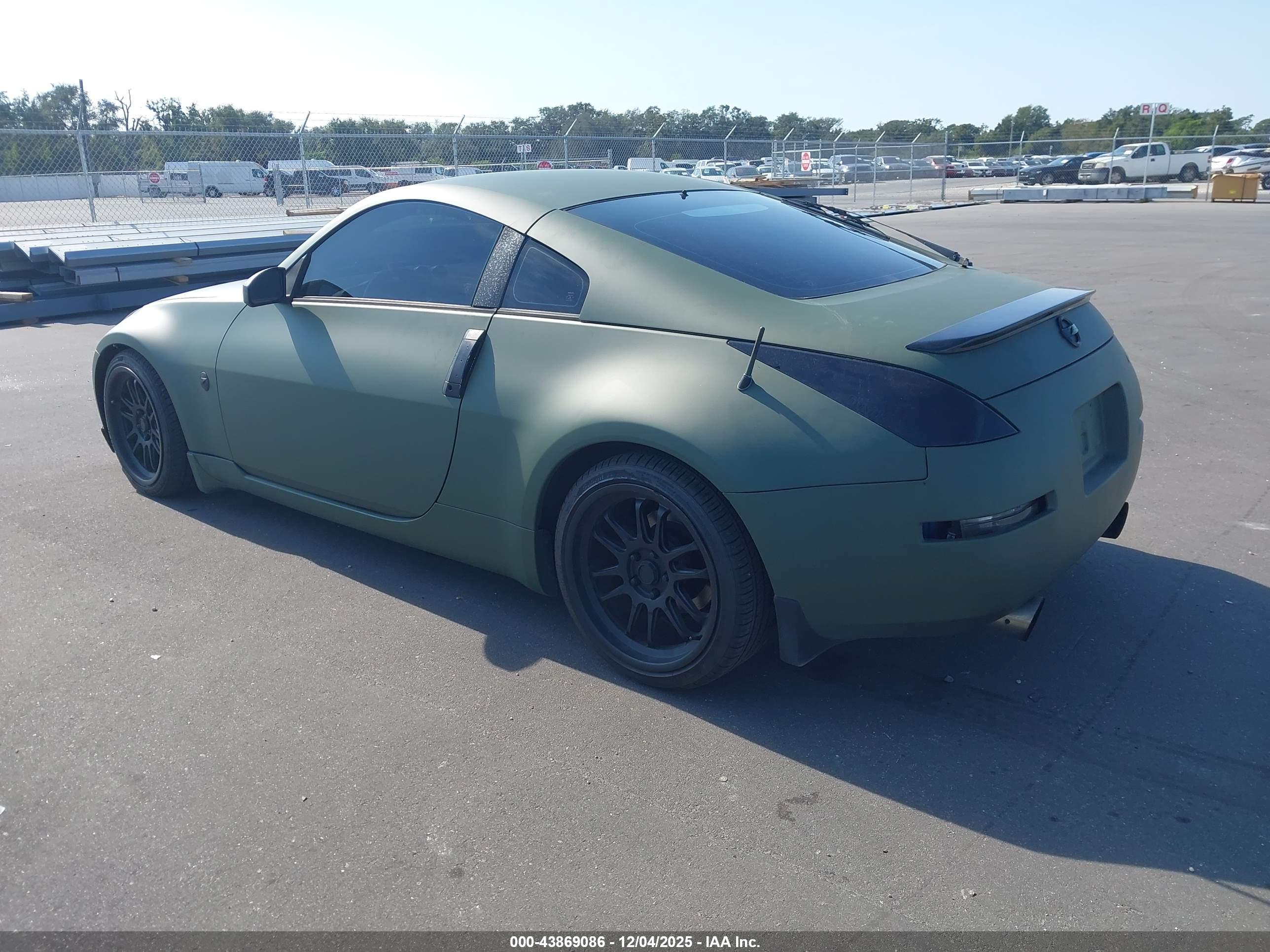 NISSAN 350Z image 3