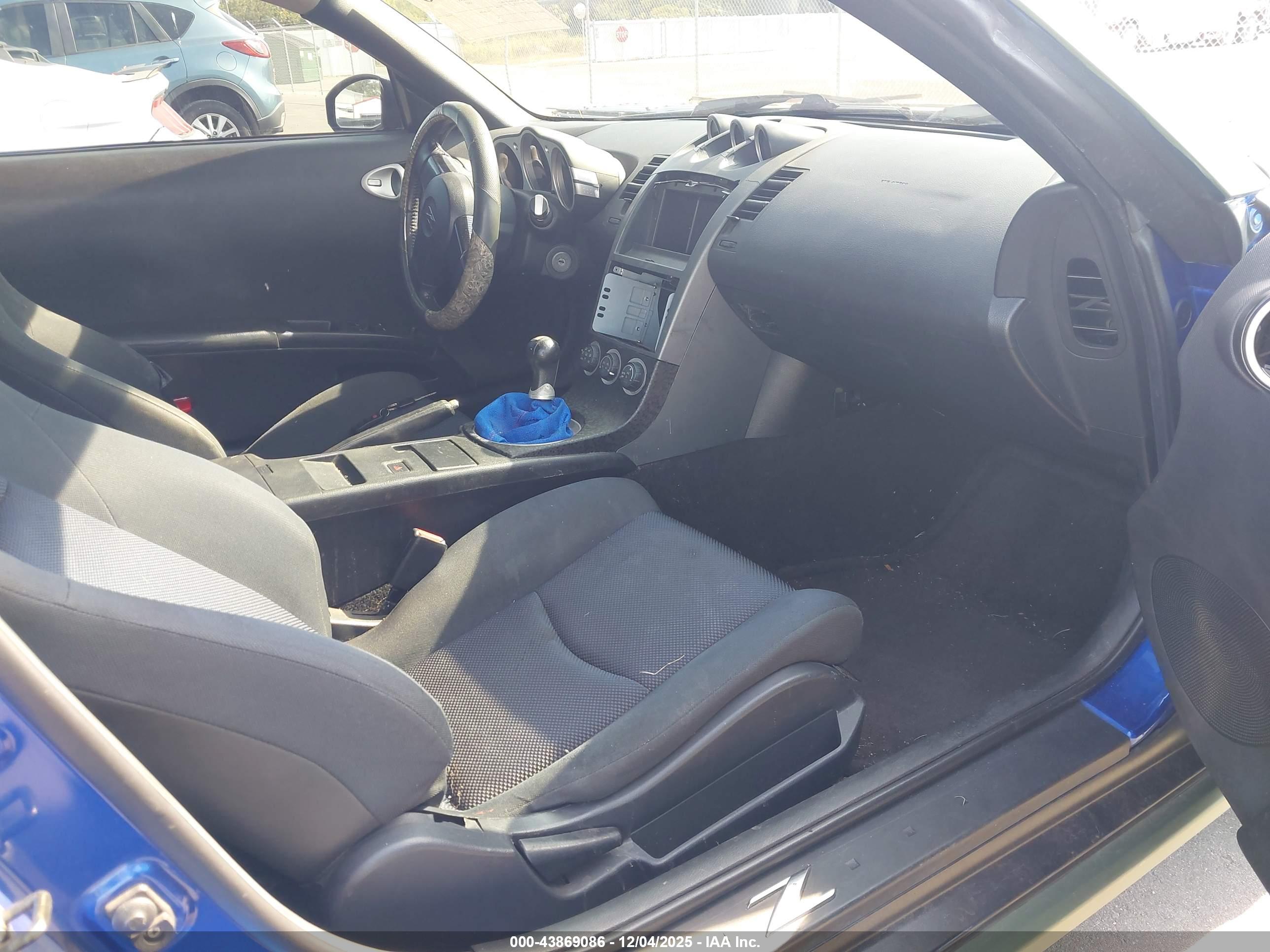 NISSAN 350Z image 5