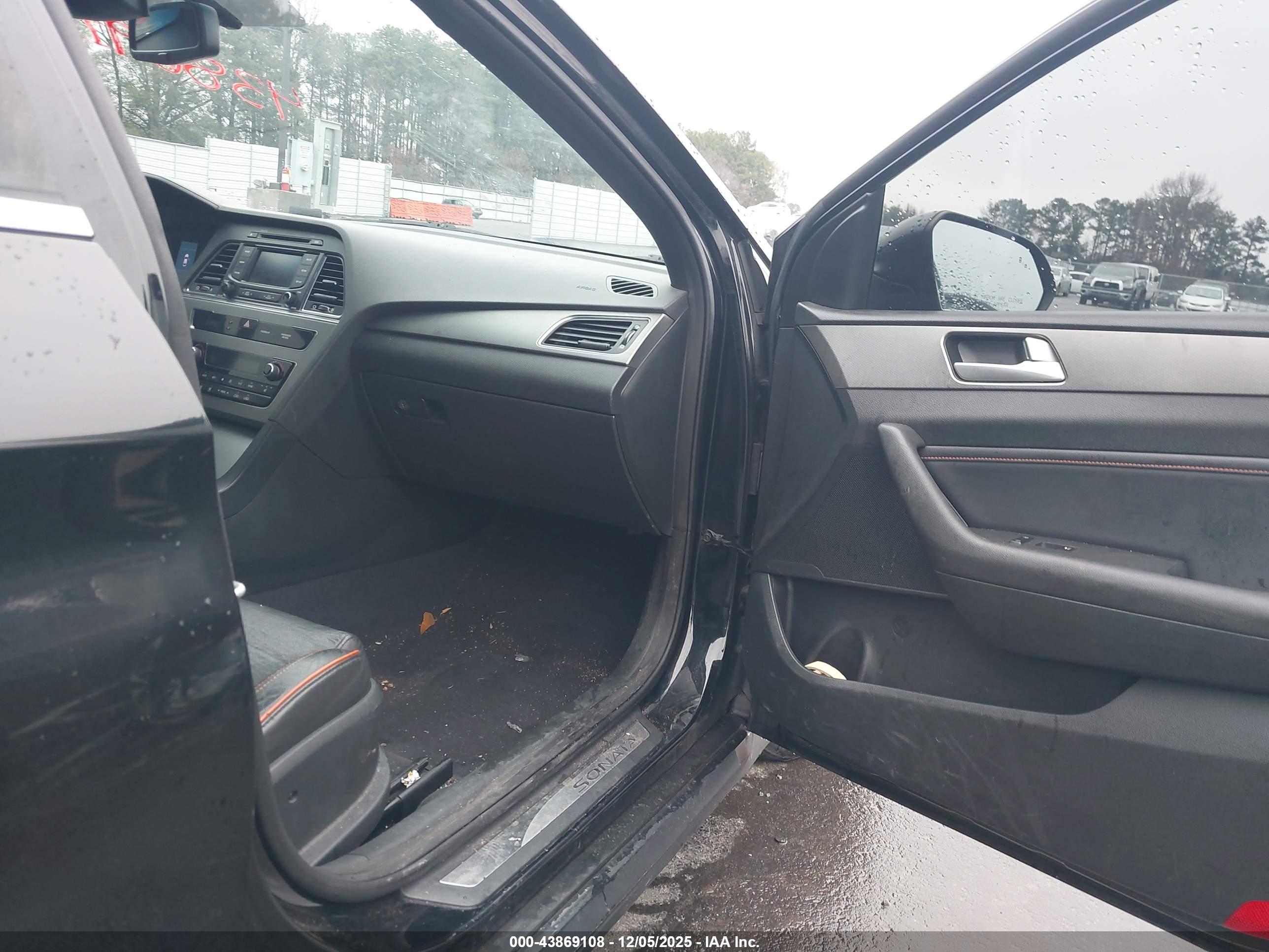 HYUNDAI SONATA image 5