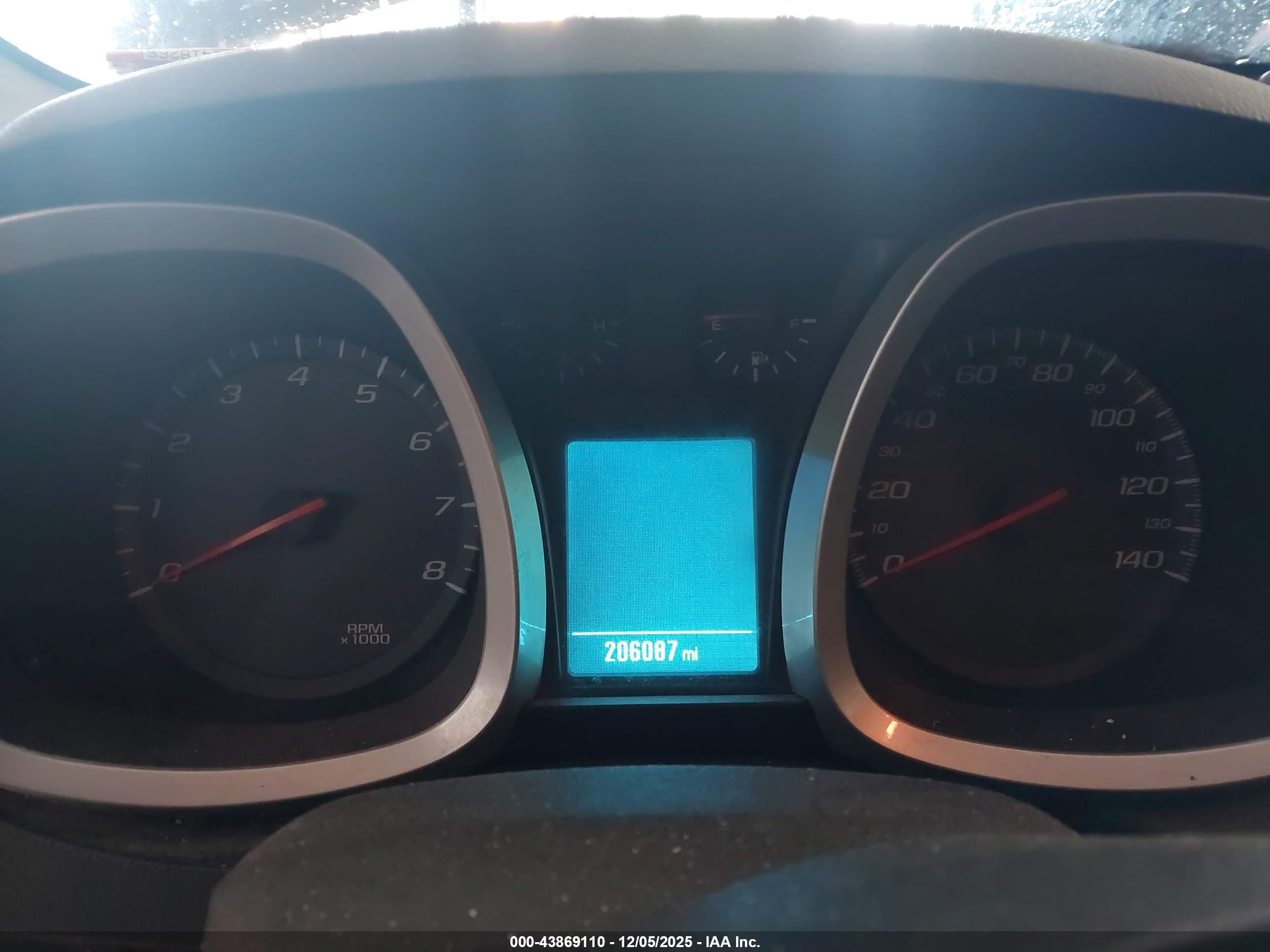 CHEVROLET EQUINOX image 7