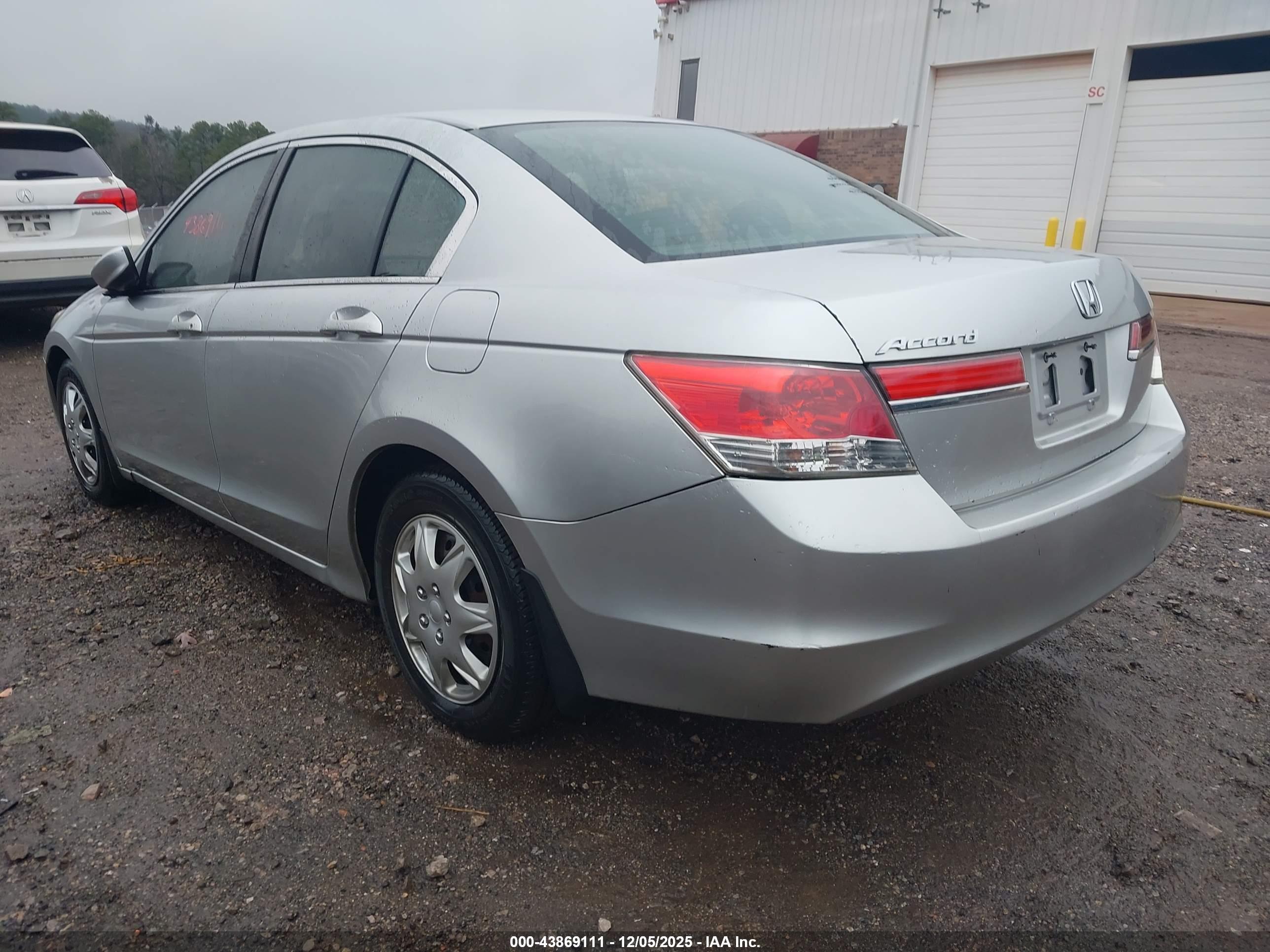 HONDA ACCORD image 3
