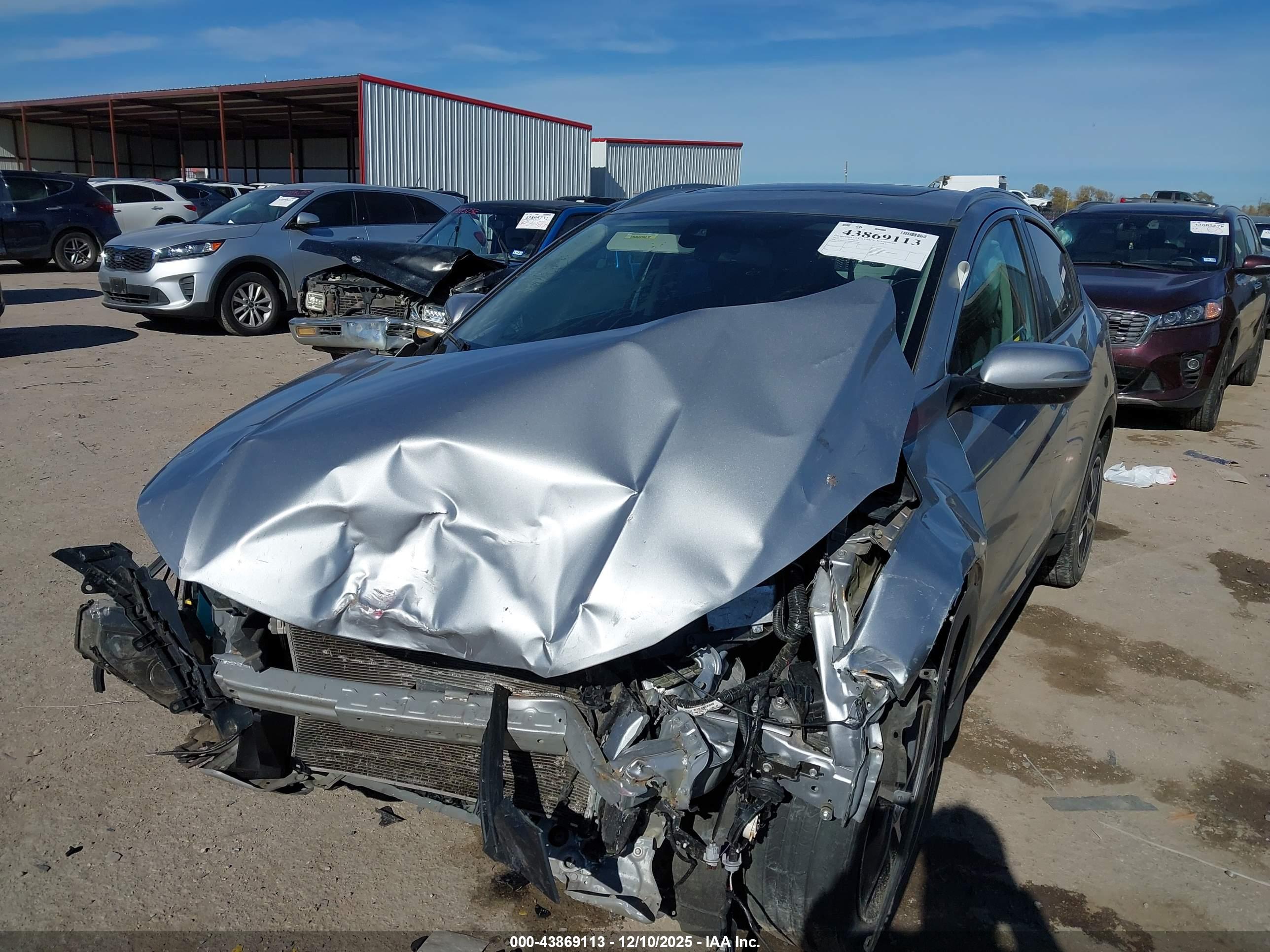 HONDA HR-V image 2