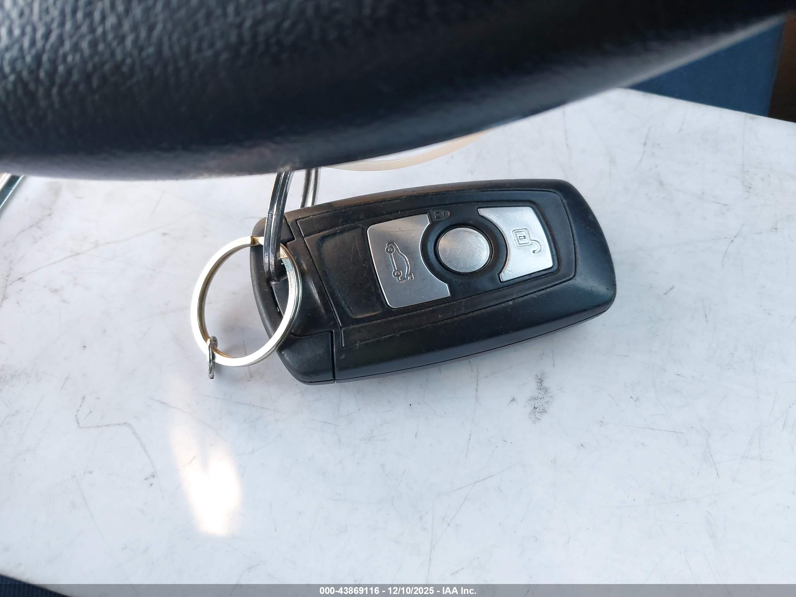 BMW 328I image 11