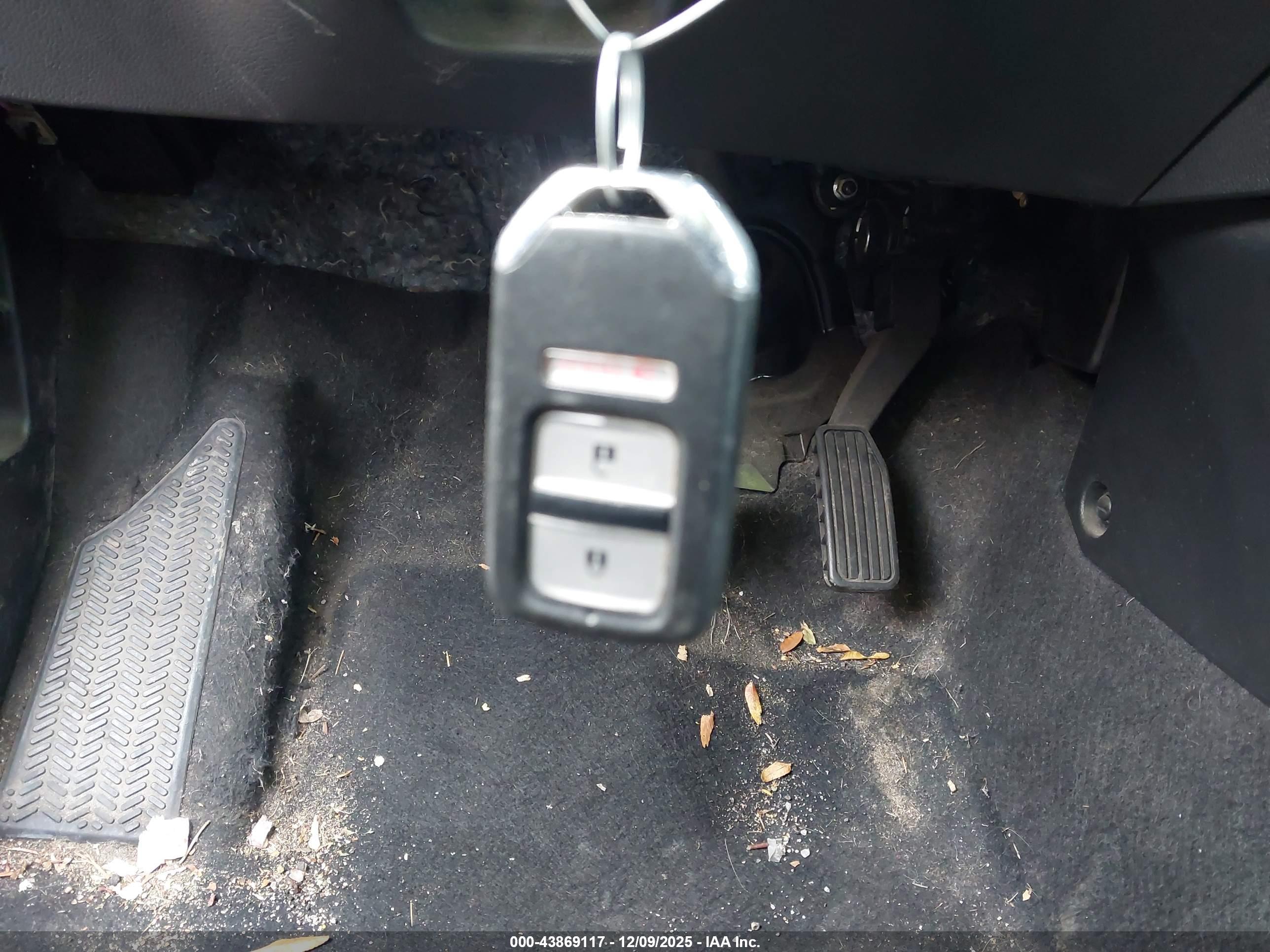 HONDA FIT image 11
