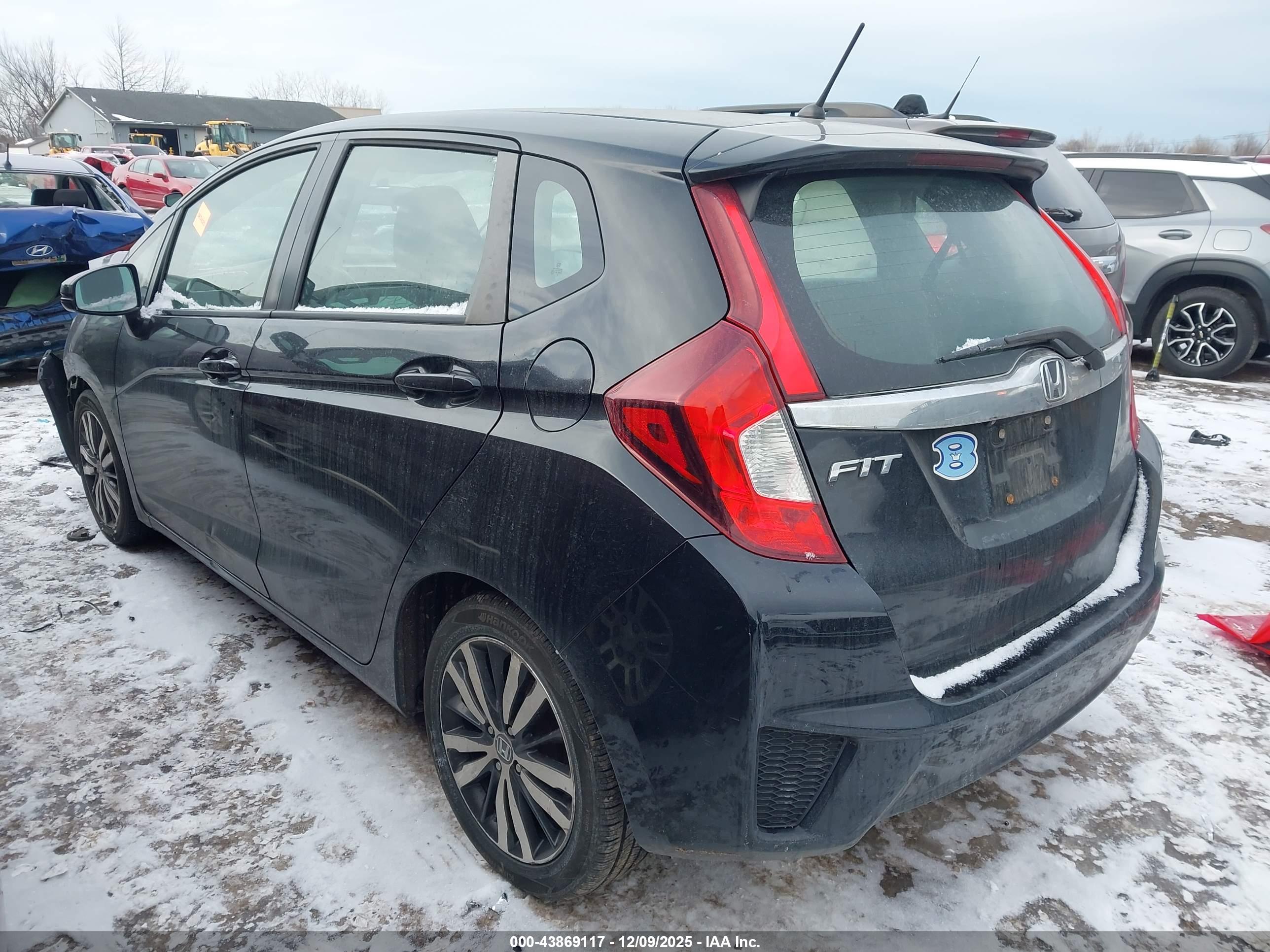 HONDA FIT image 3