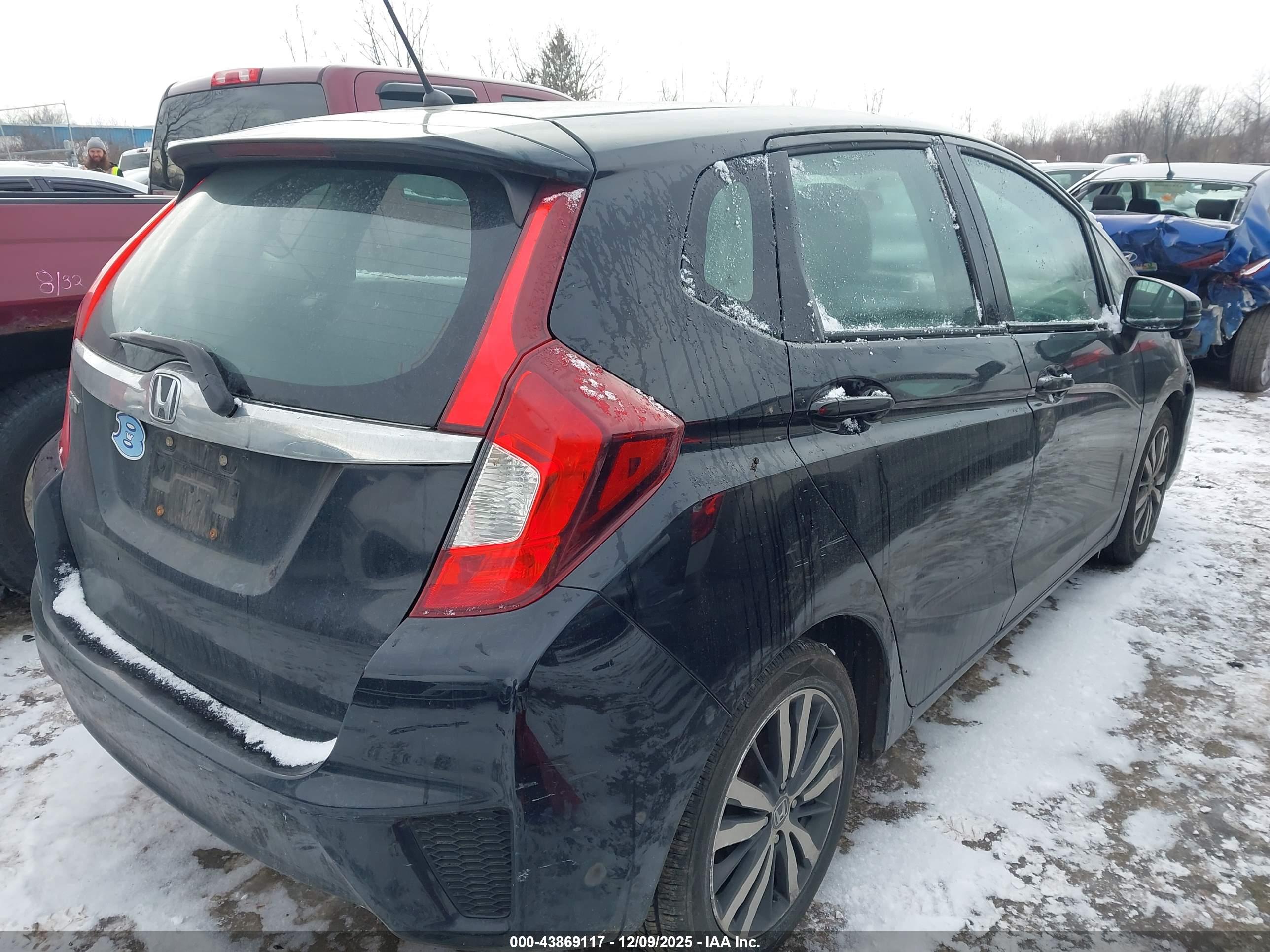 HONDA FIT image 4