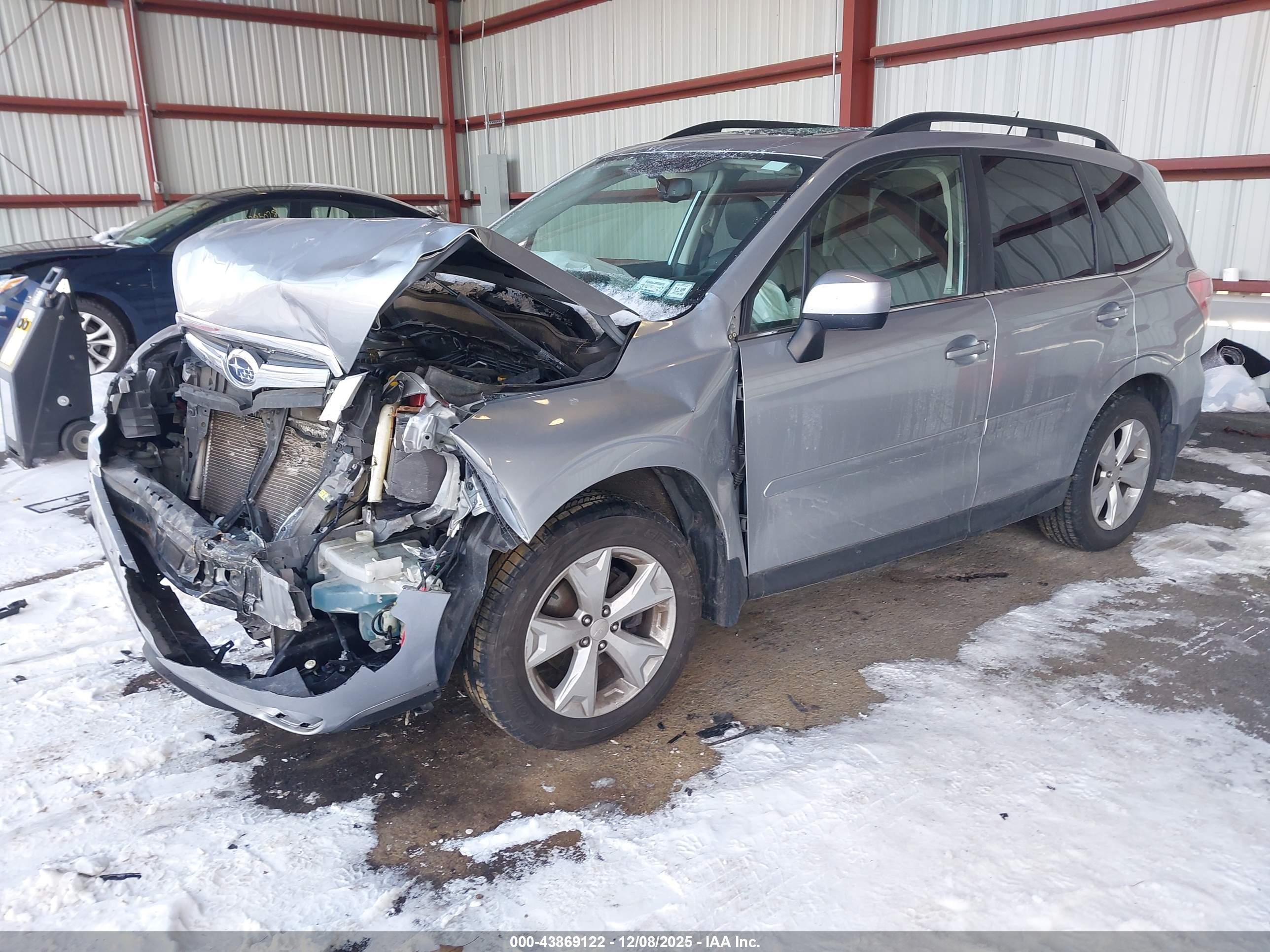 SUBARU FORESTER image 2