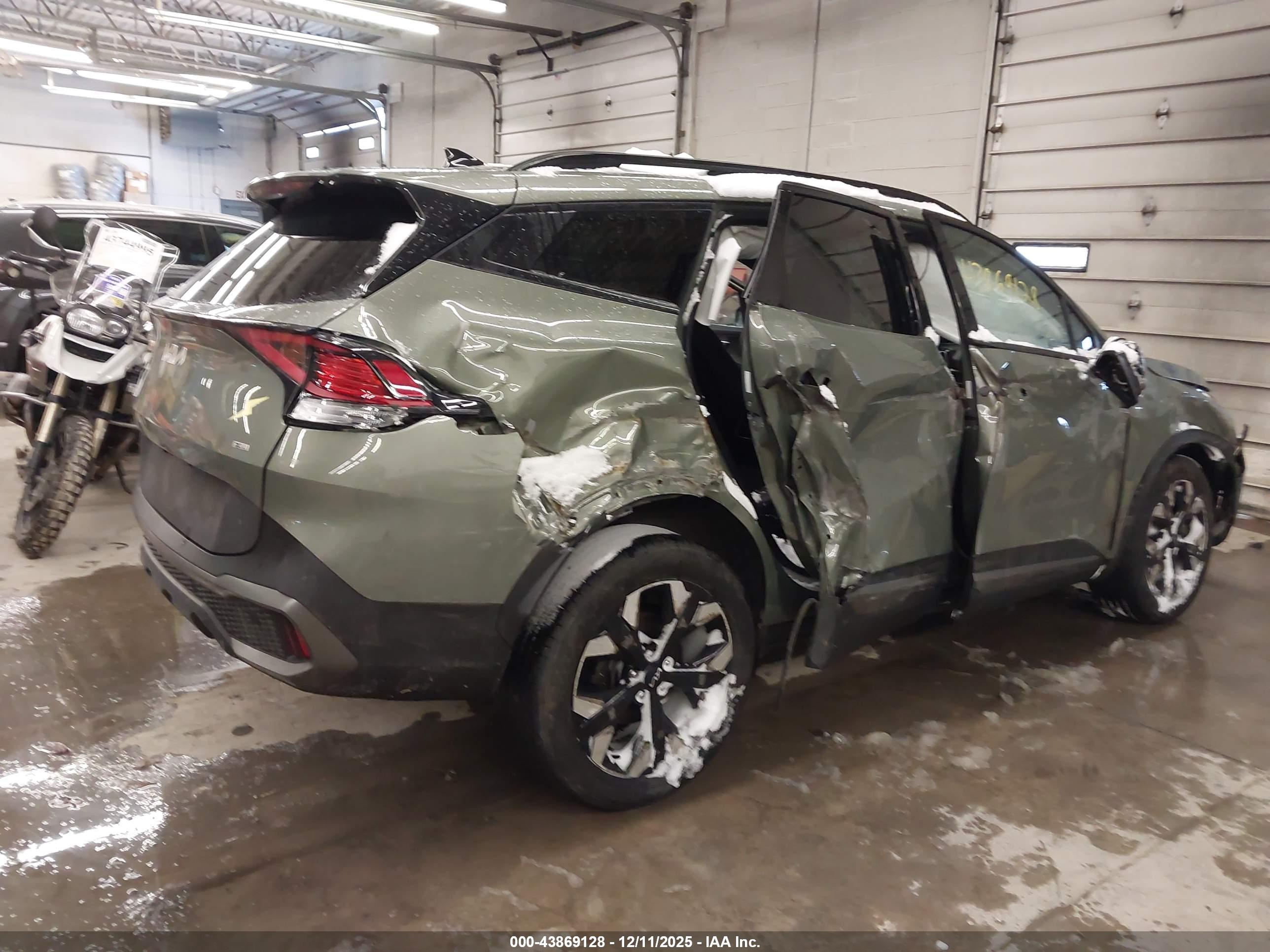 KIA SPORTAGE image 4