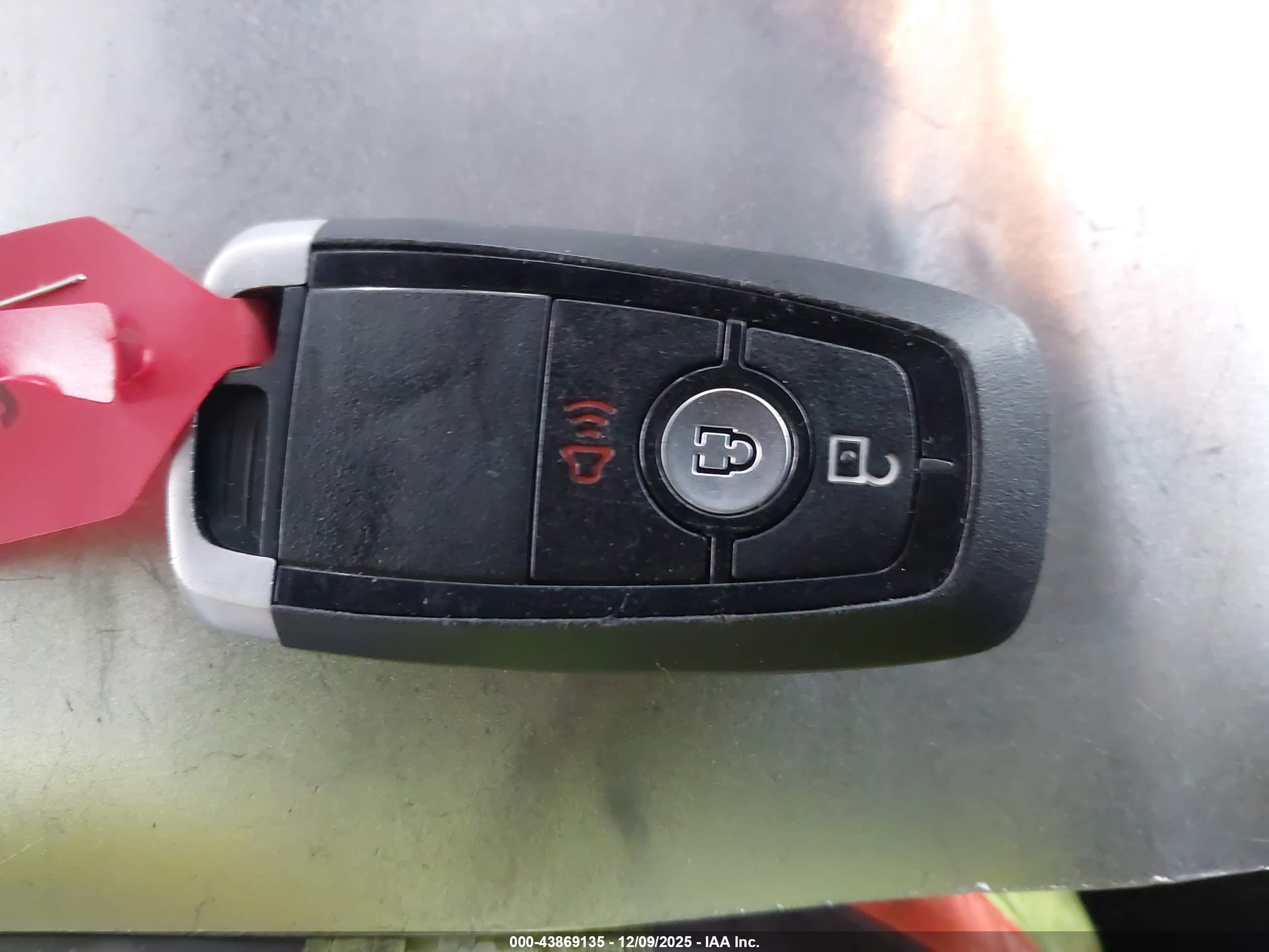 FORD EXPLORER image 11
