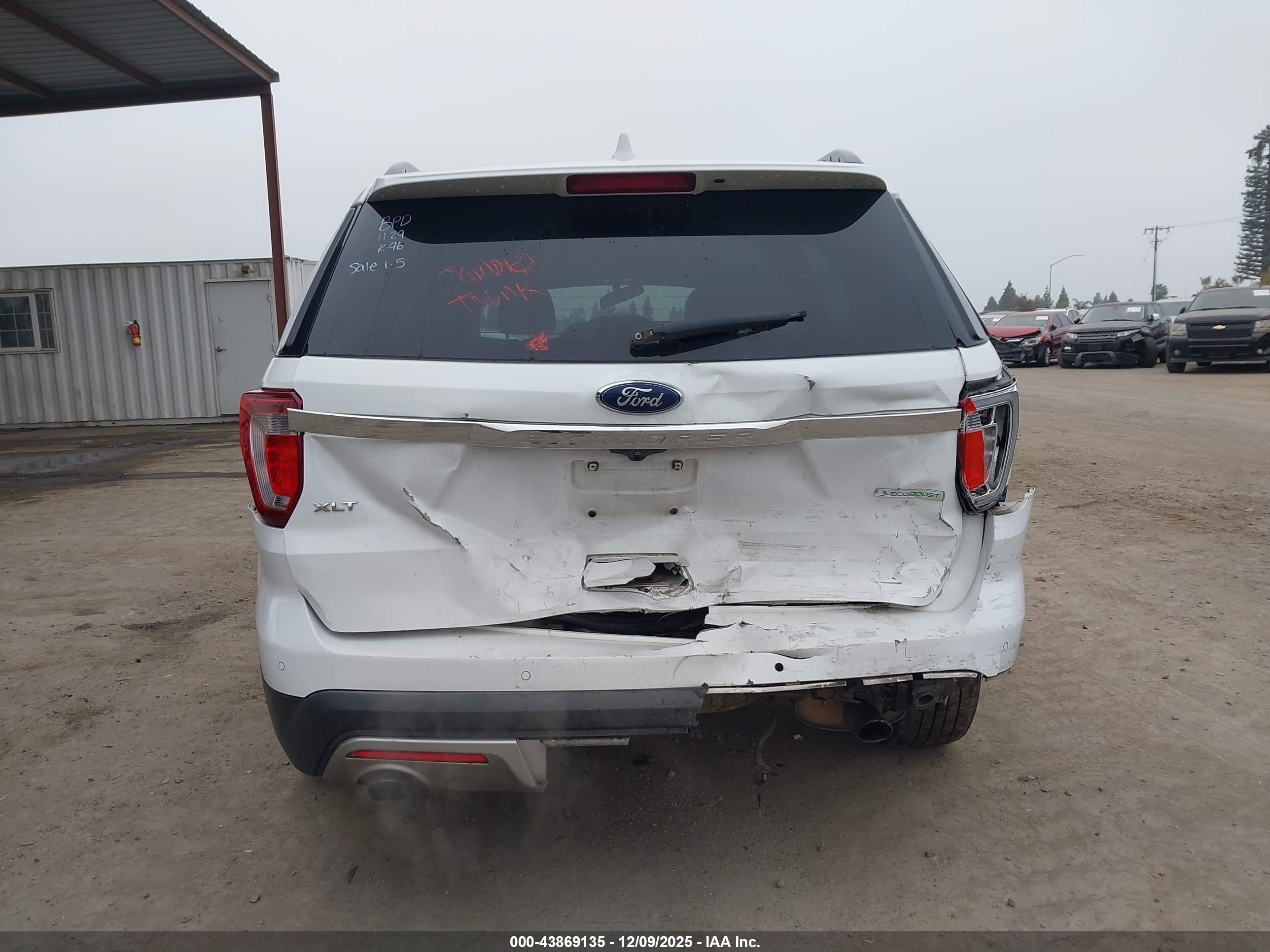 FORD EXPLORER image 6