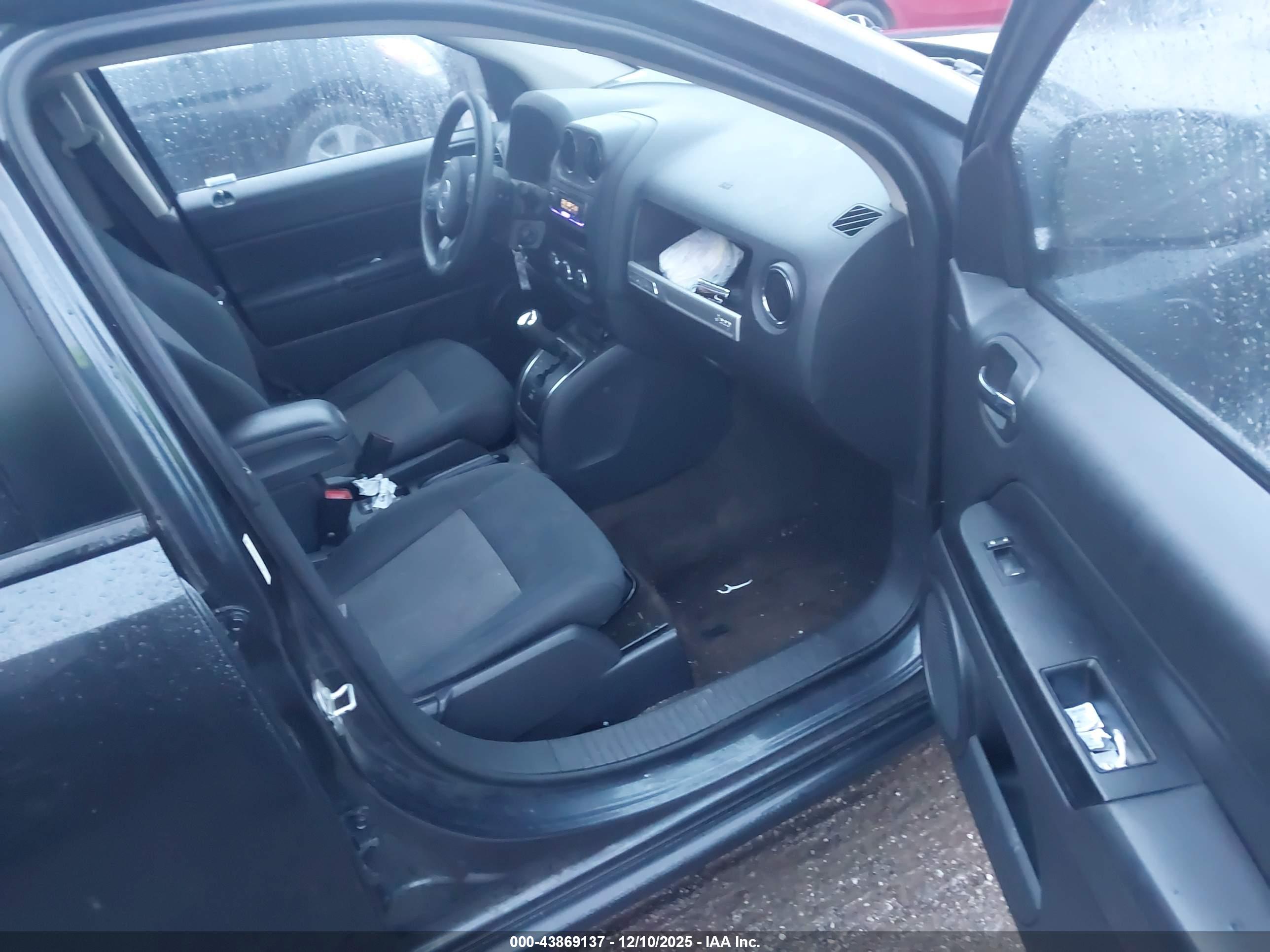 JEEP COMPASS image 5