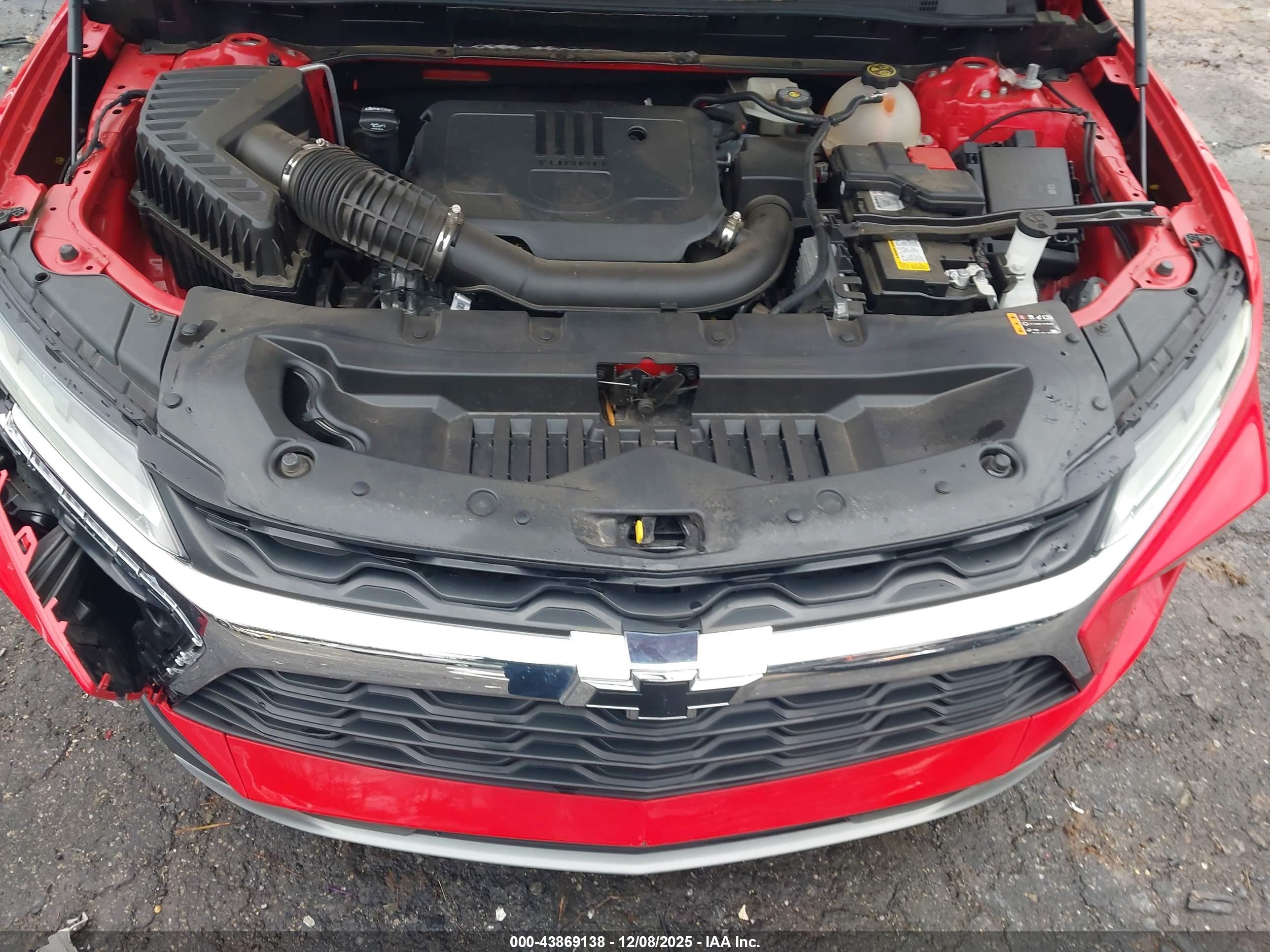 CHEVROLET BLAZER image 10