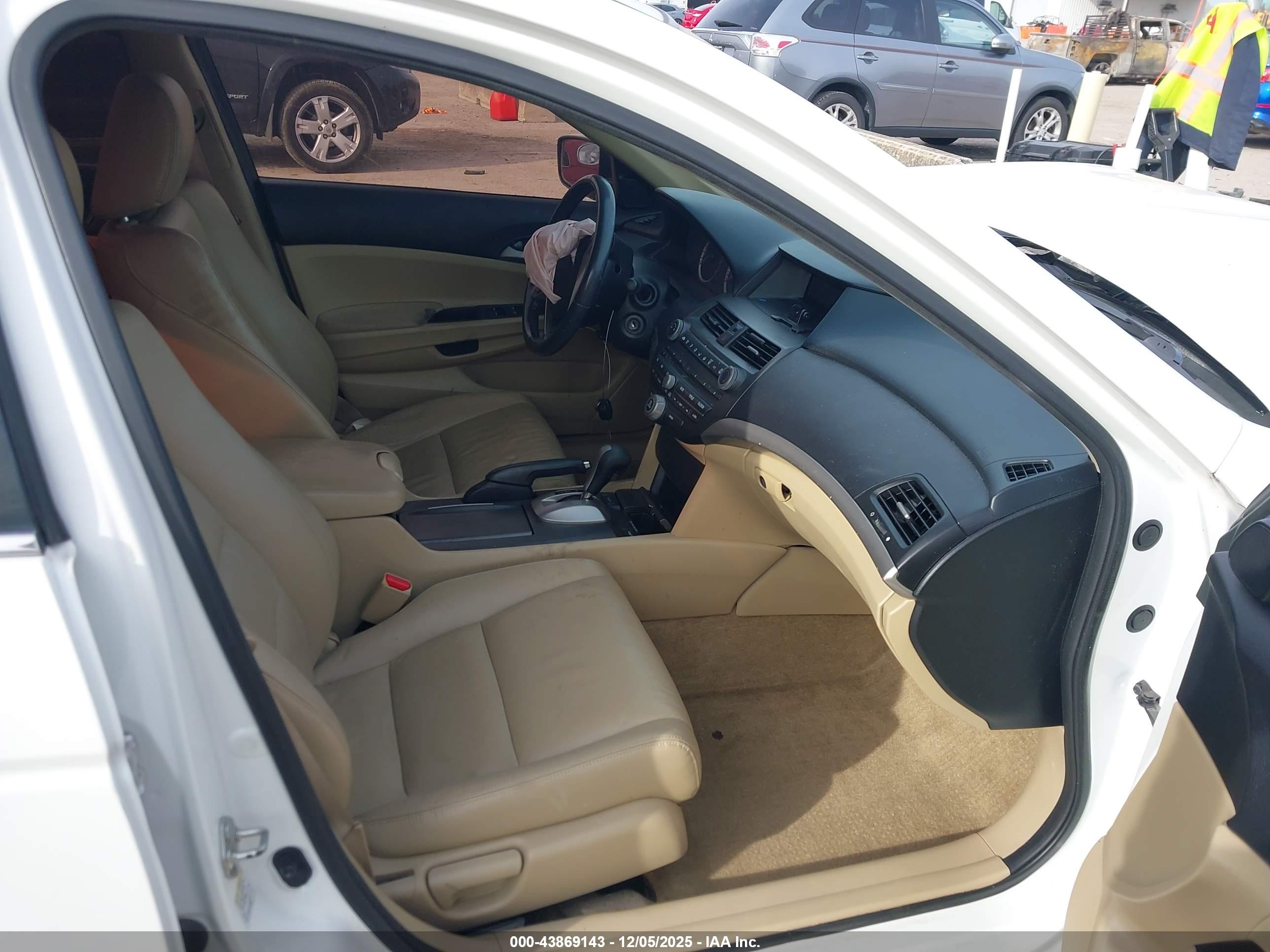 HONDA ACCORD image 5