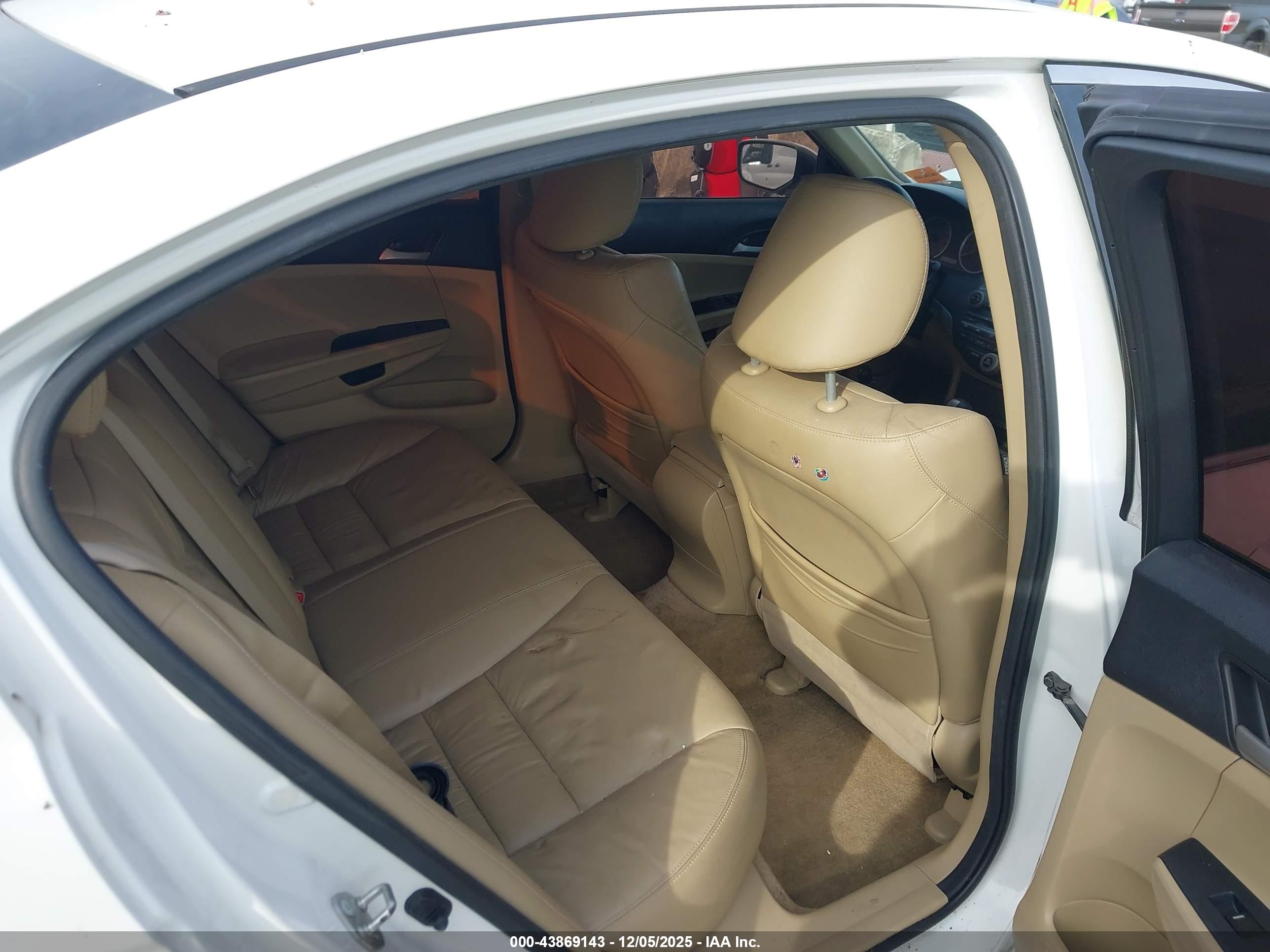 HONDA ACCORD image 8