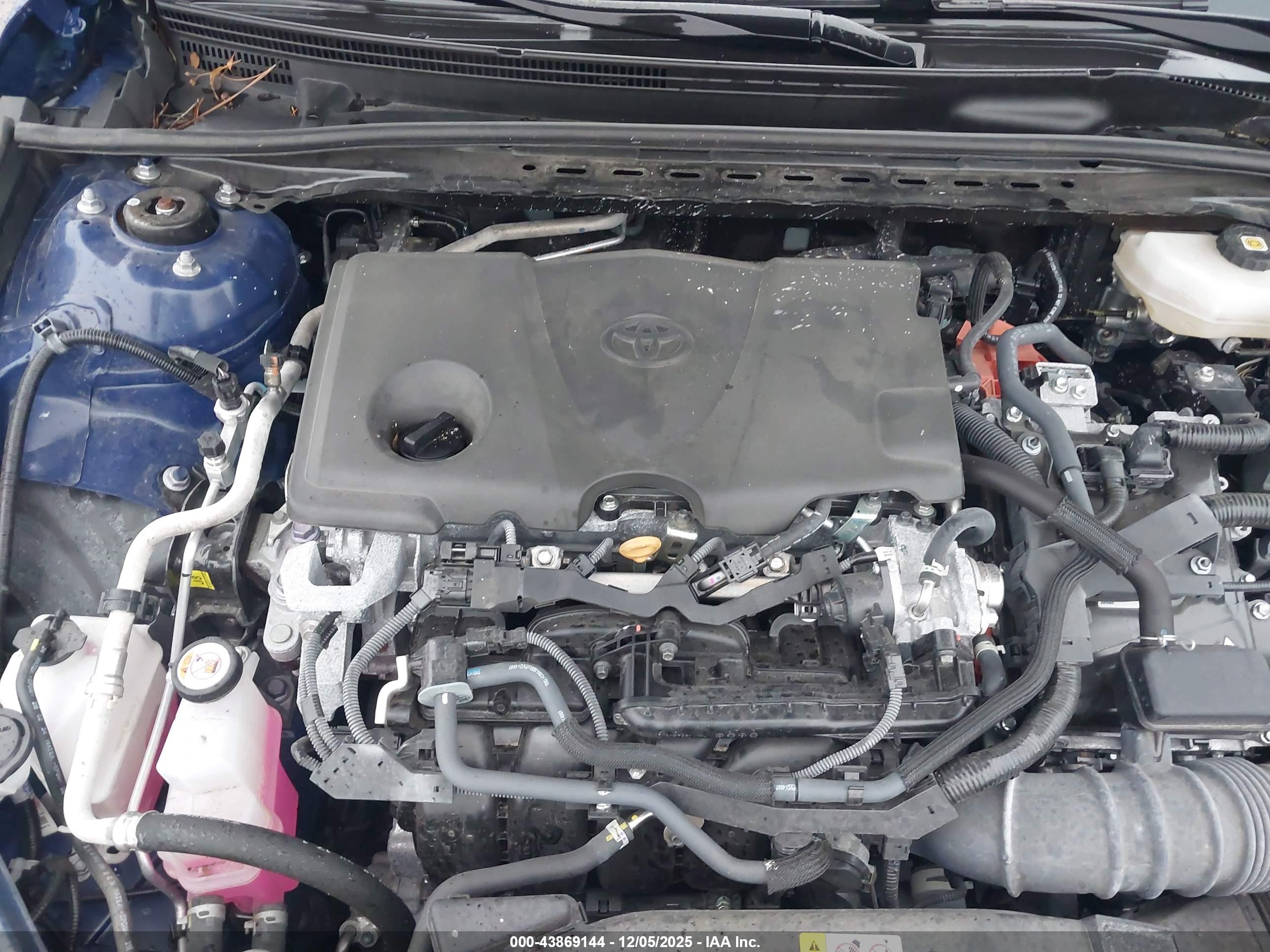 TOYOTA CAMRY image 10