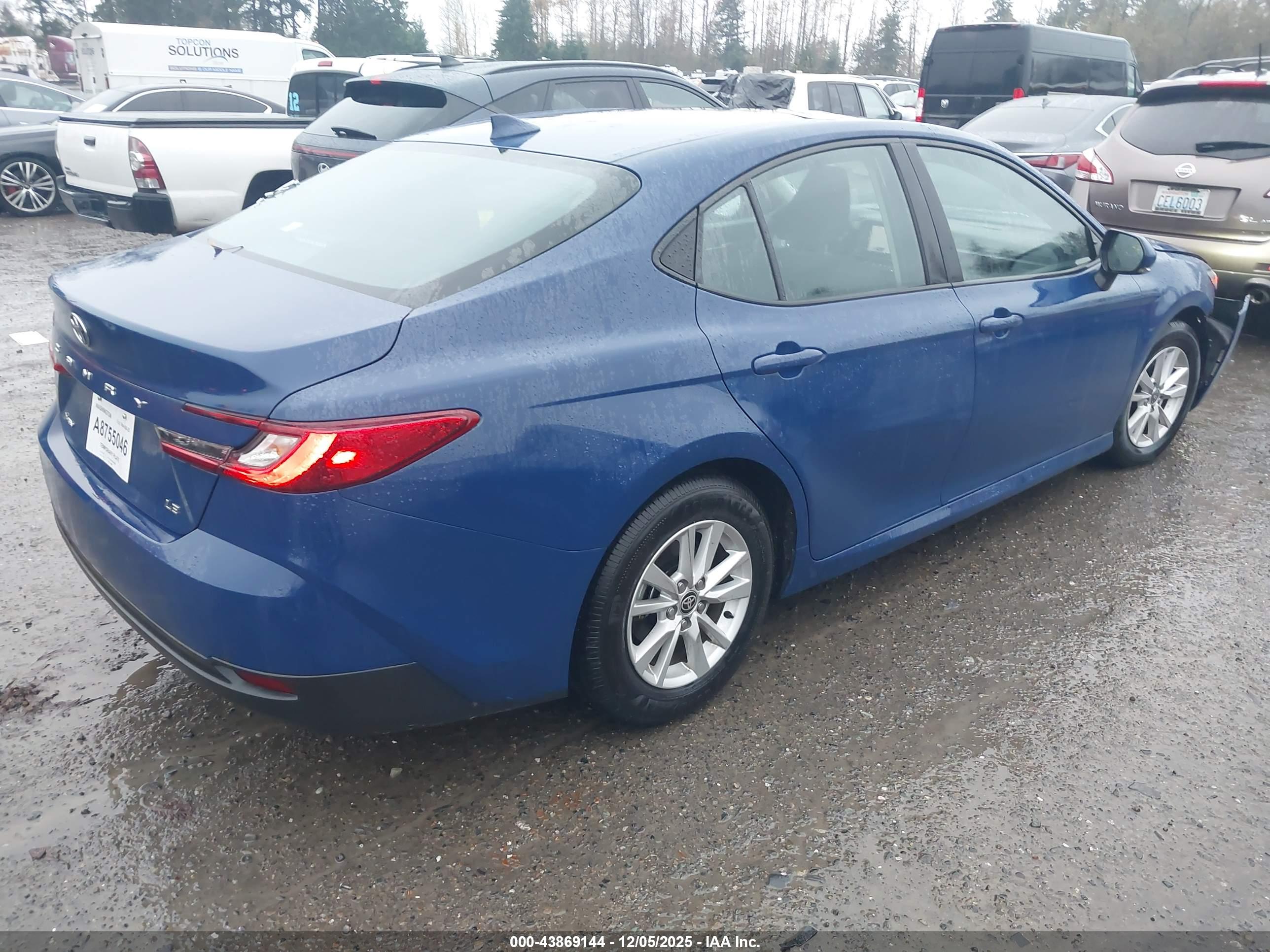 TOYOTA CAMRY image 4