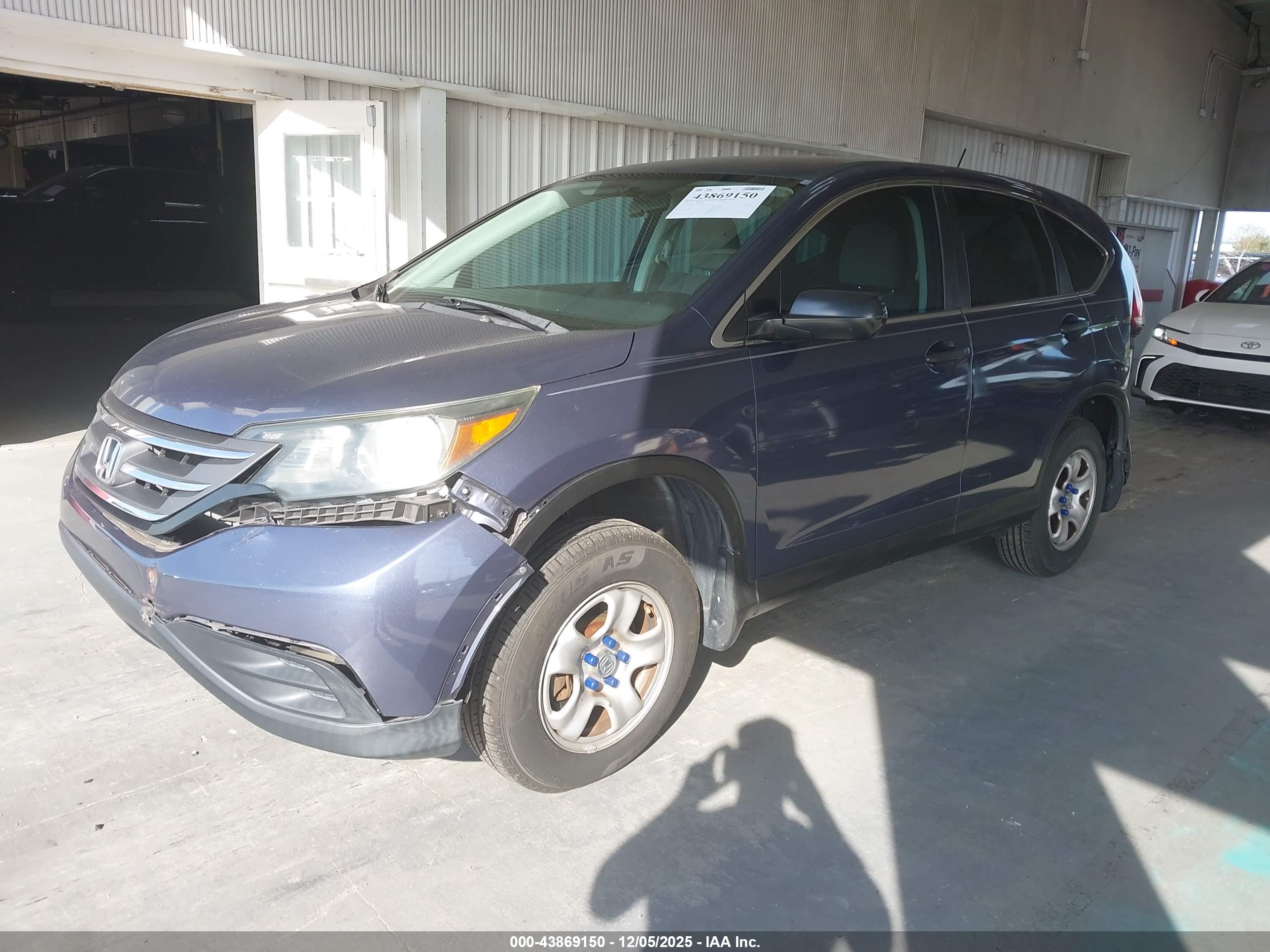 HONDA CR-V image 2
