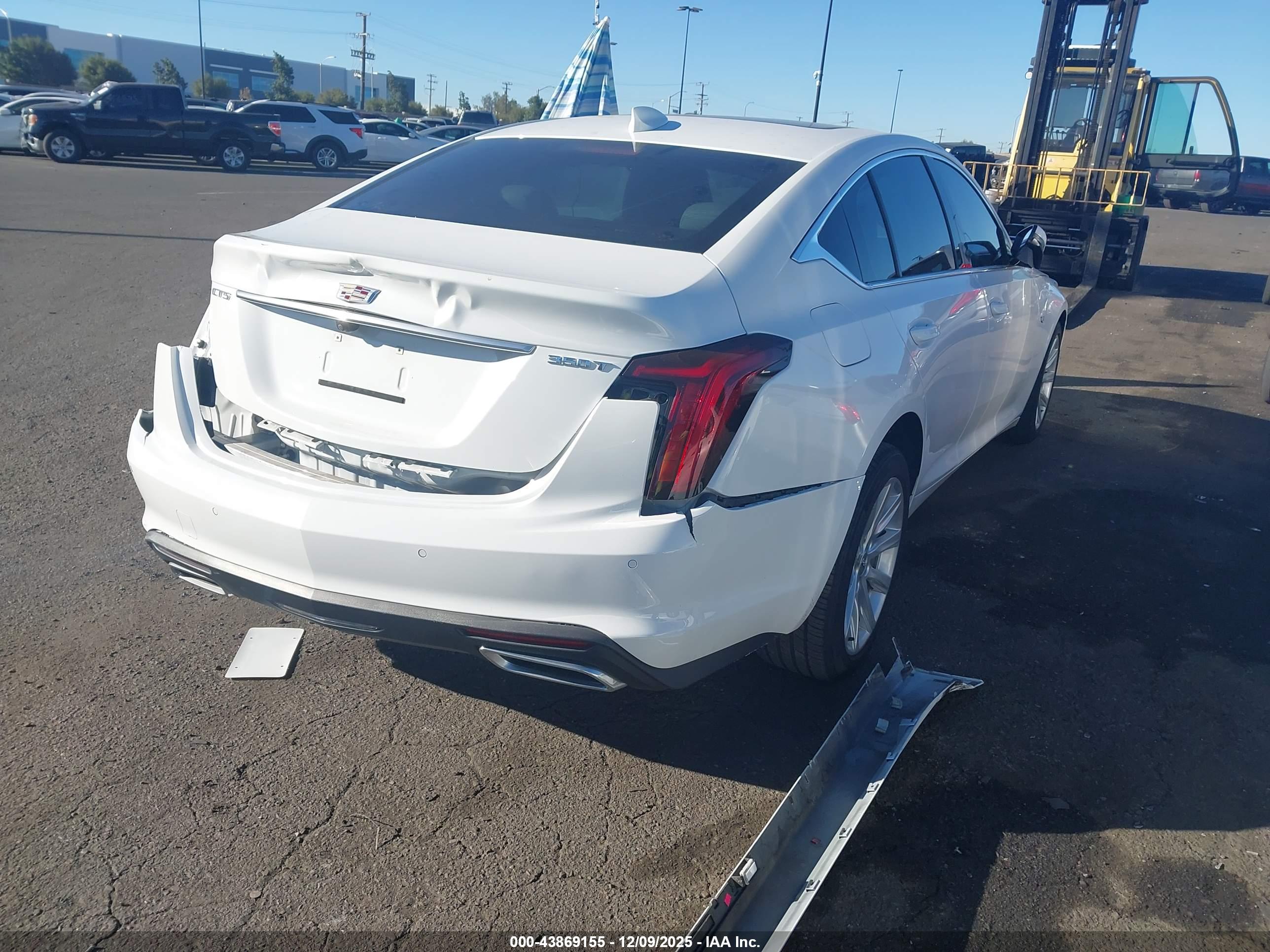 CADILLAC CT5 image 4