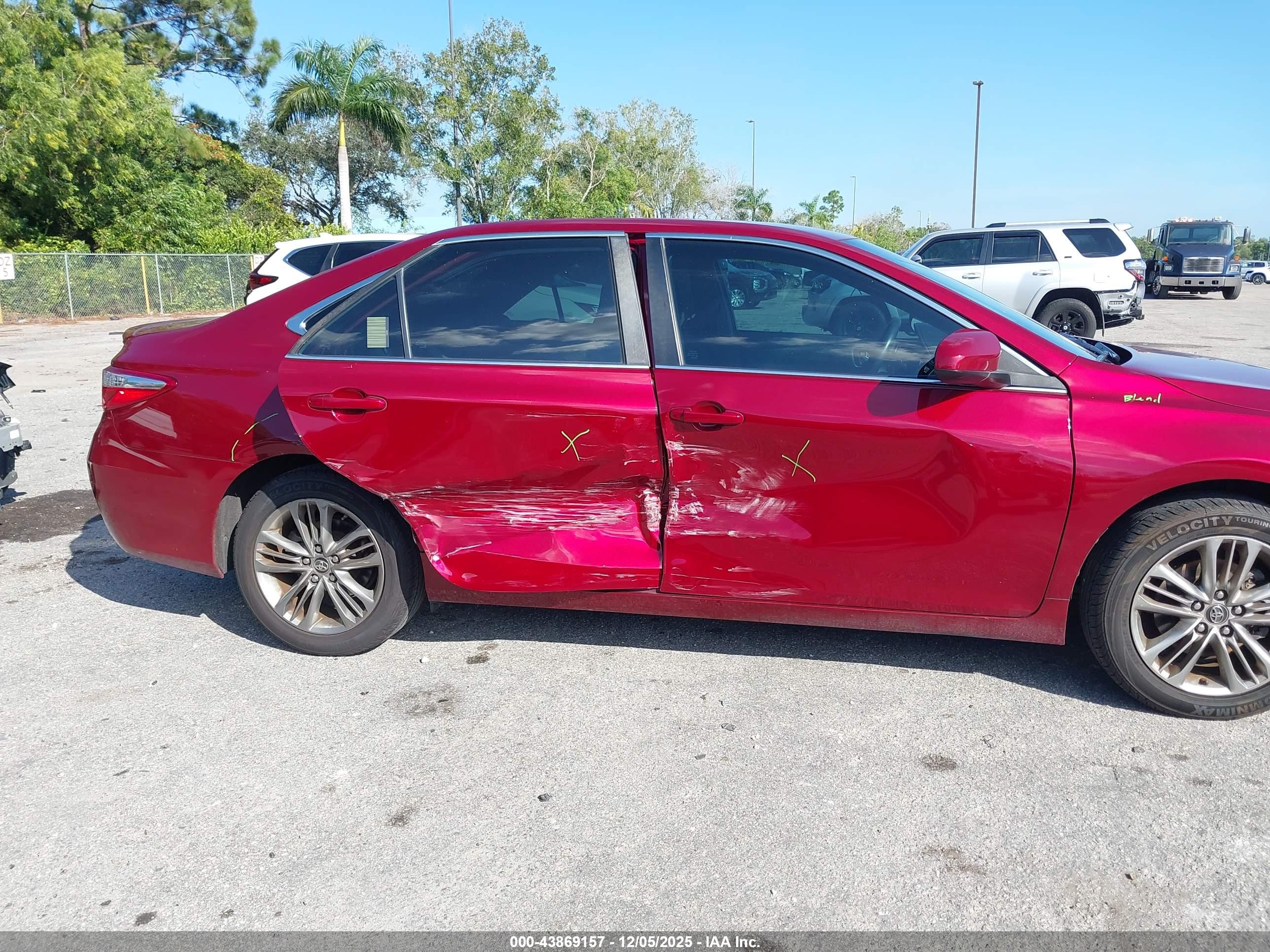 TOYOTA CAMRY image 6