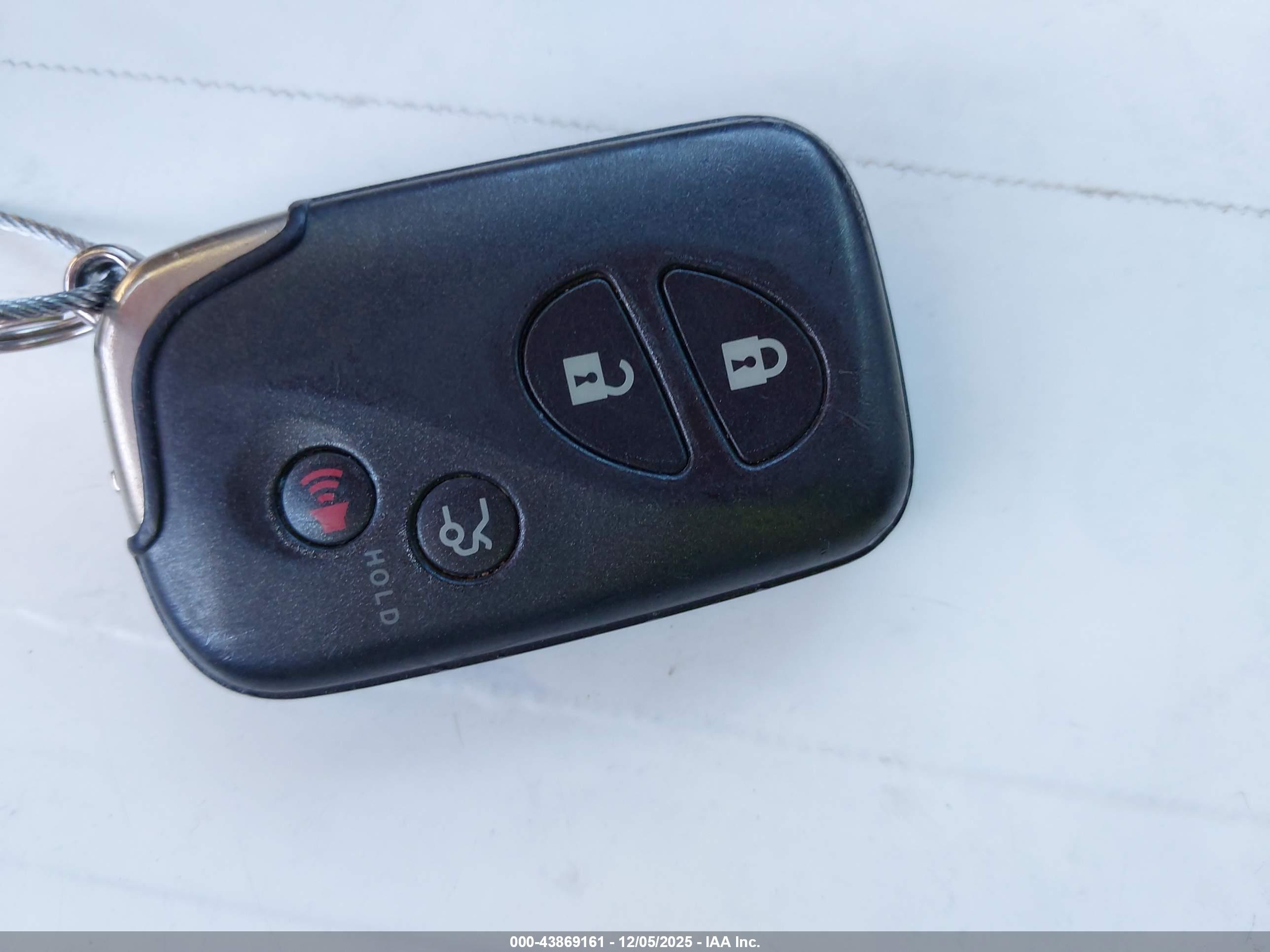 LEXUS ES image 11