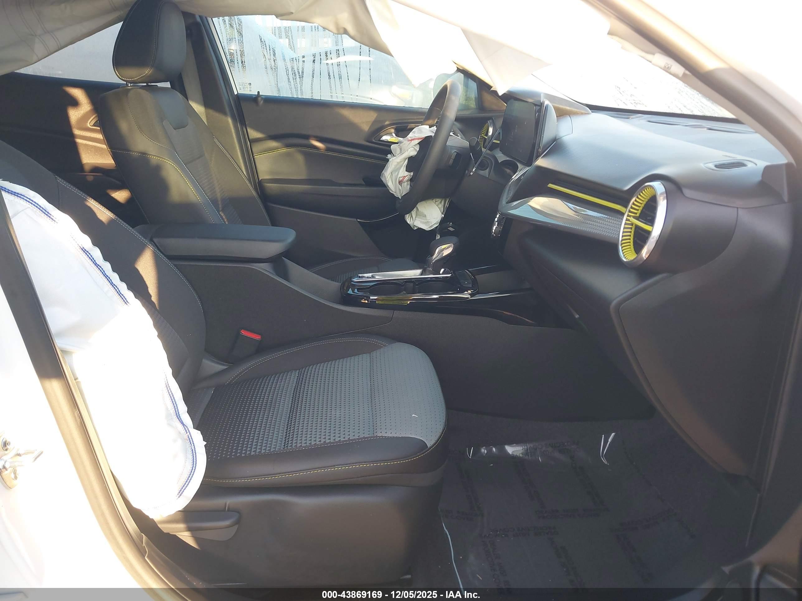 CHEVROLET TRAX image 5
