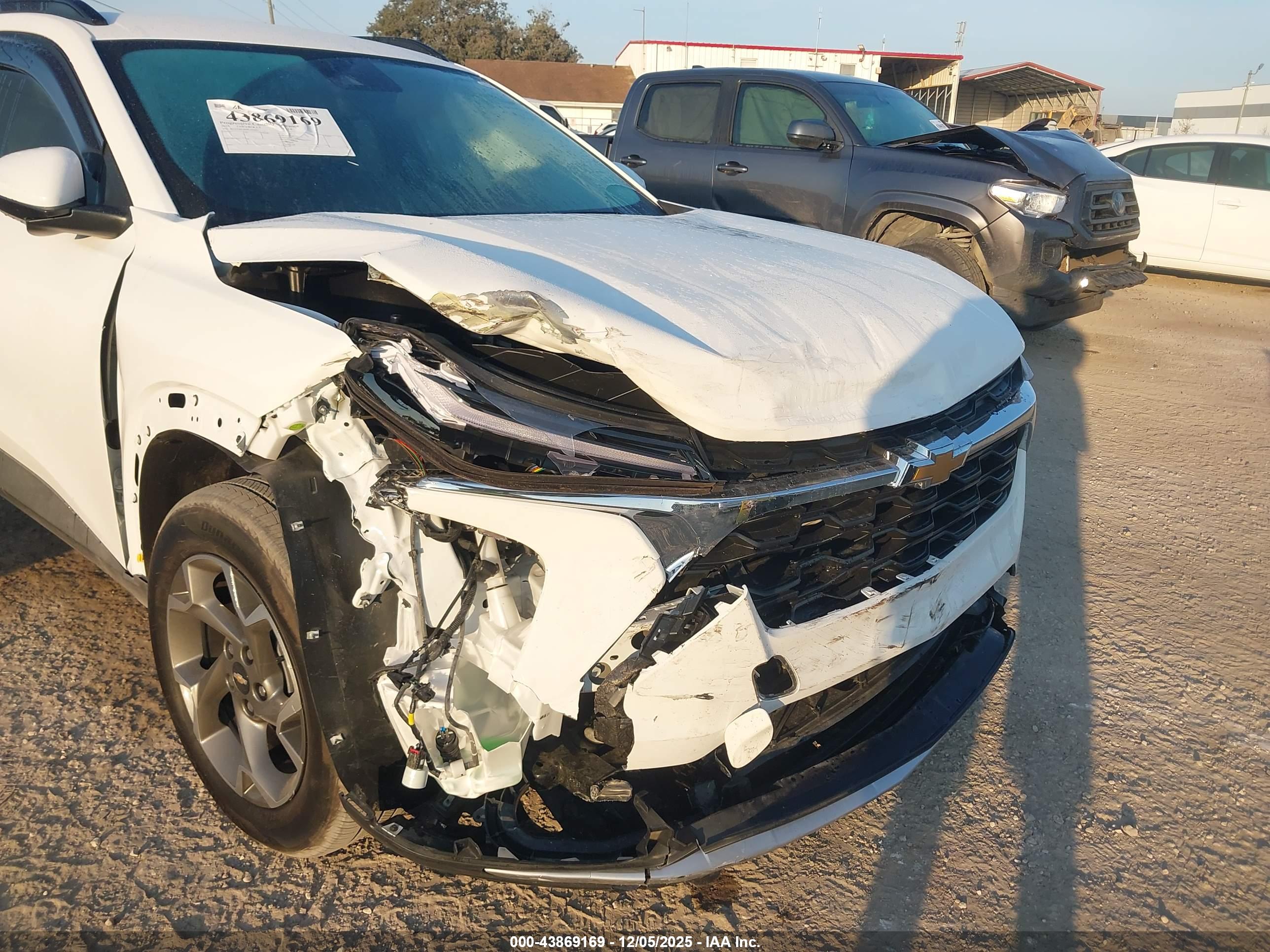 CHEVROLET TRAX image 6