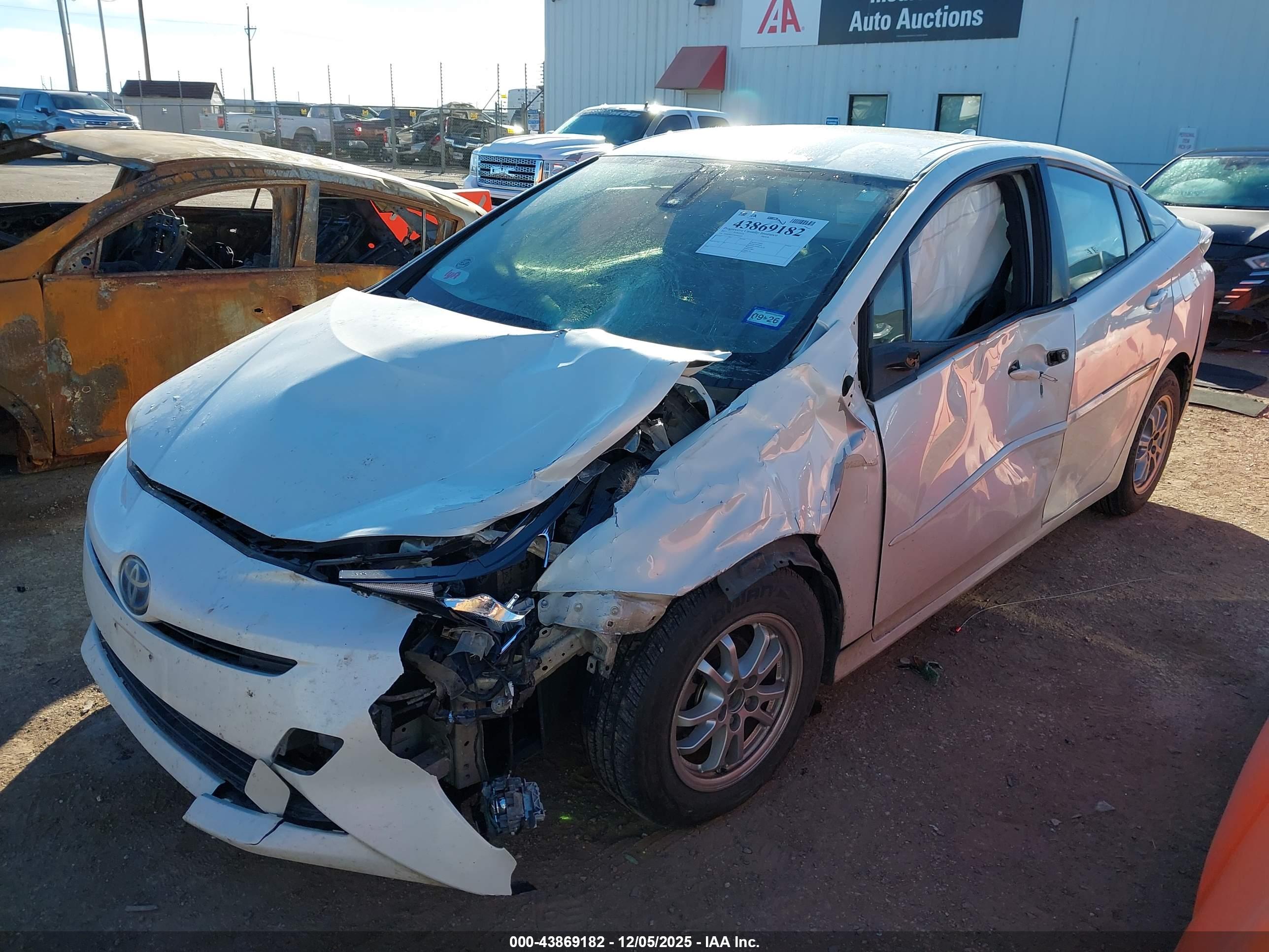 TOYOTA PRIUS image 2