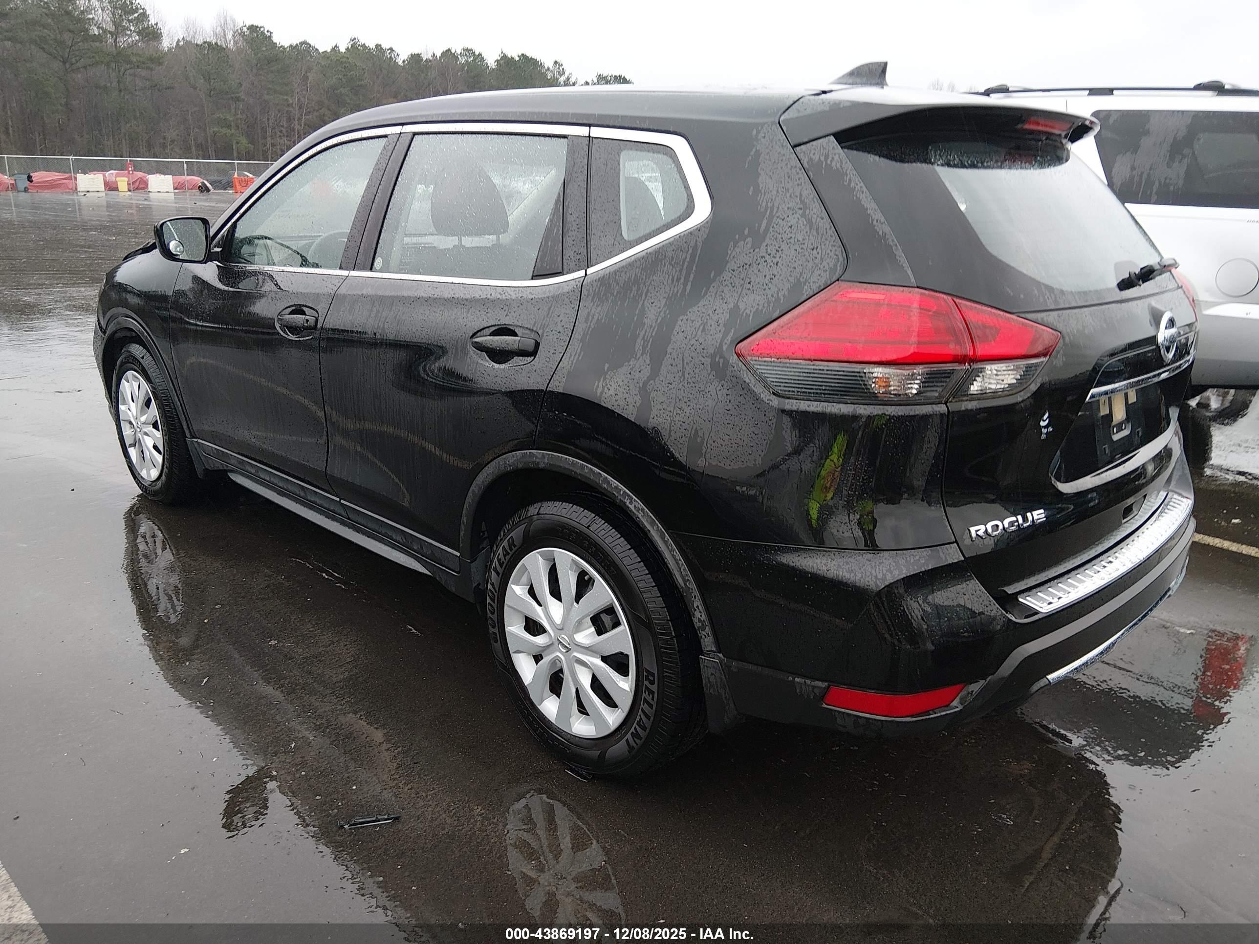 NISSAN ROGUE image 3