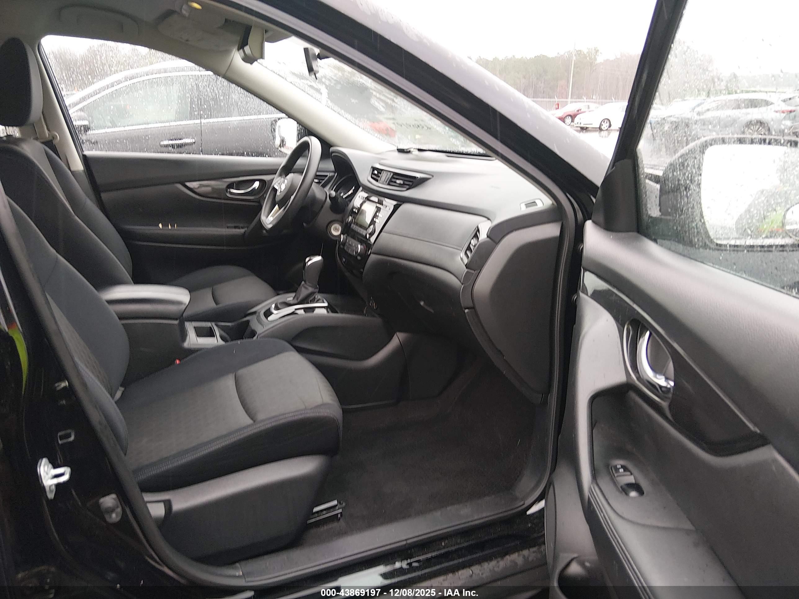 NISSAN ROGUE image 5