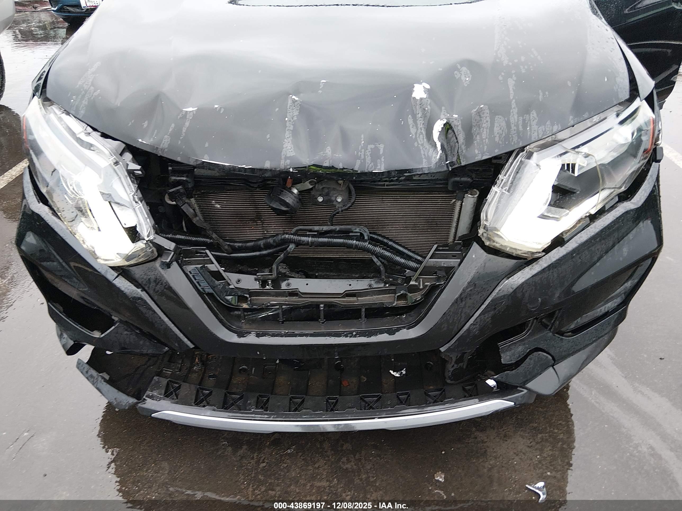 NISSAN ROGUE image 6