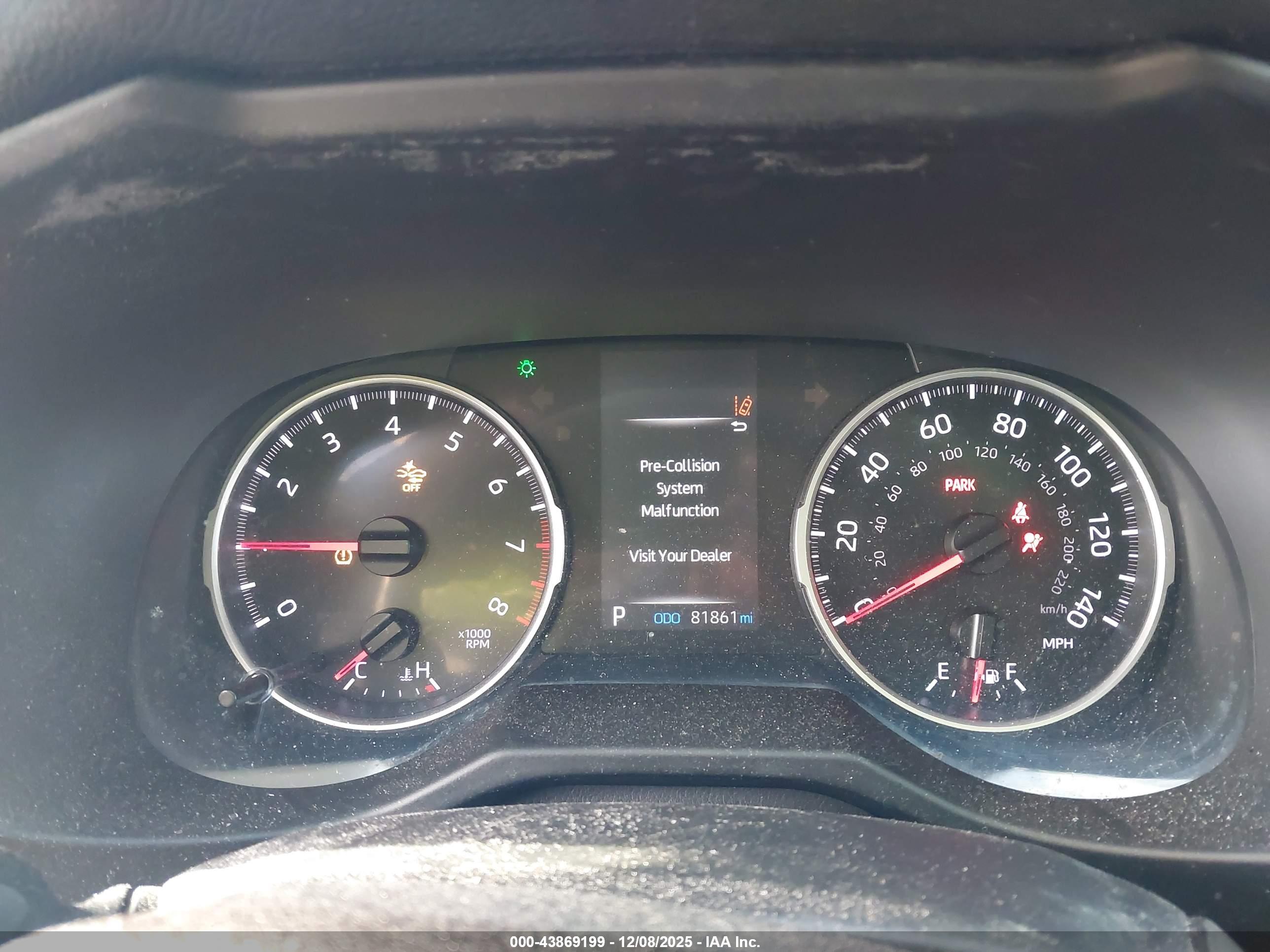 TOYOTA RAV4 image 7