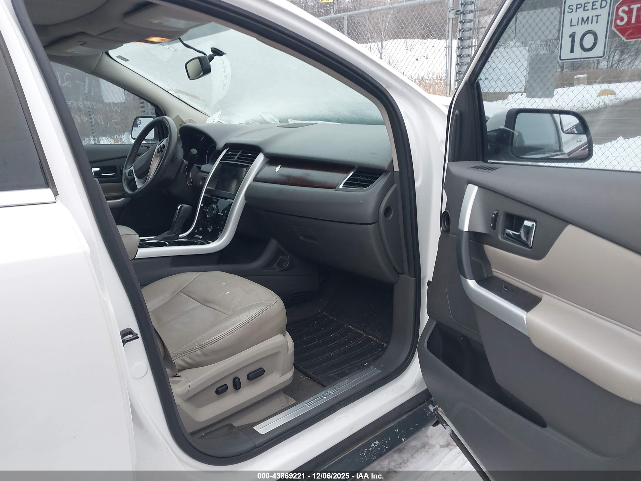 FORD EDGE image 5