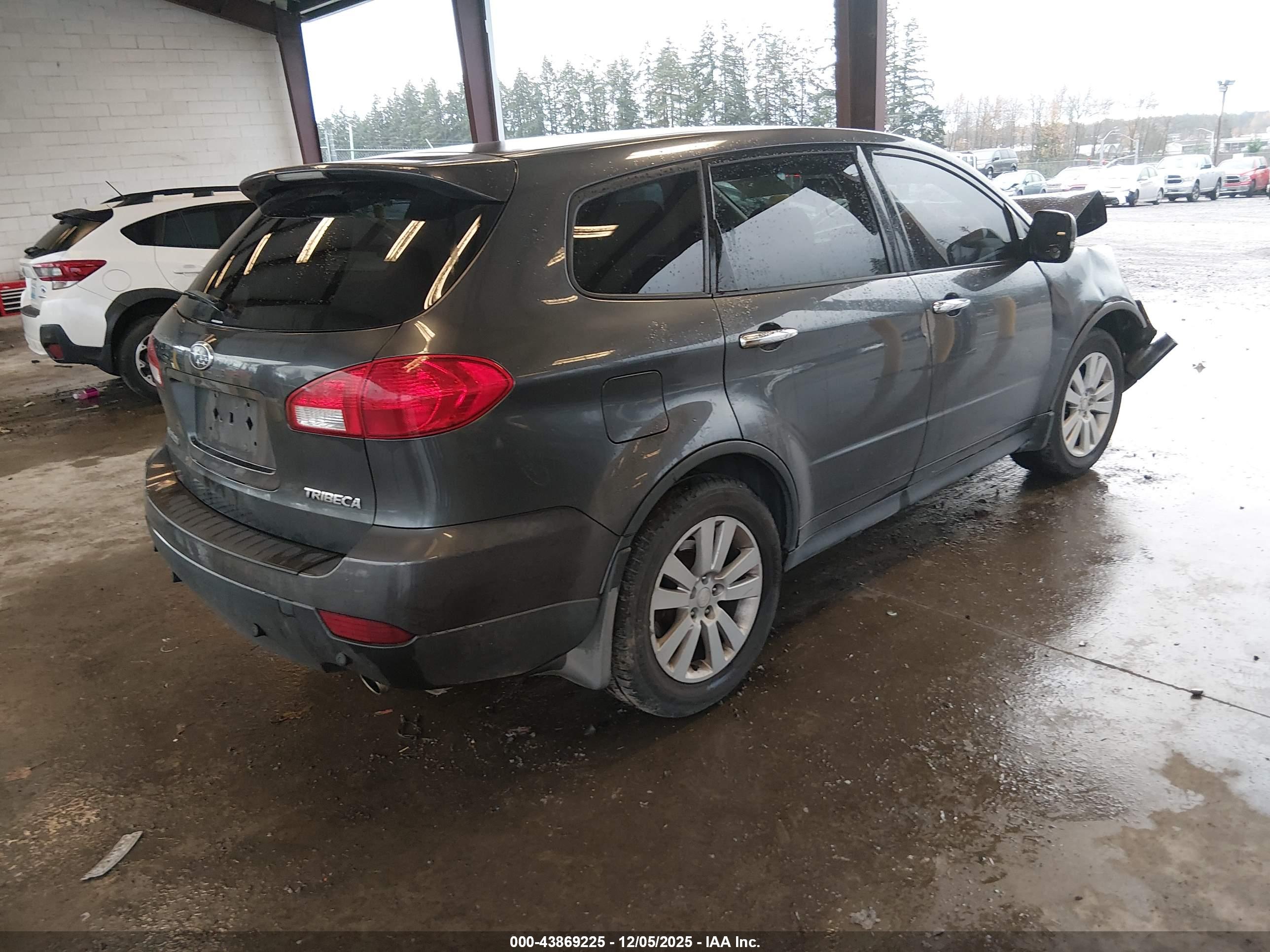 SUBARU TRIBECA image 4
