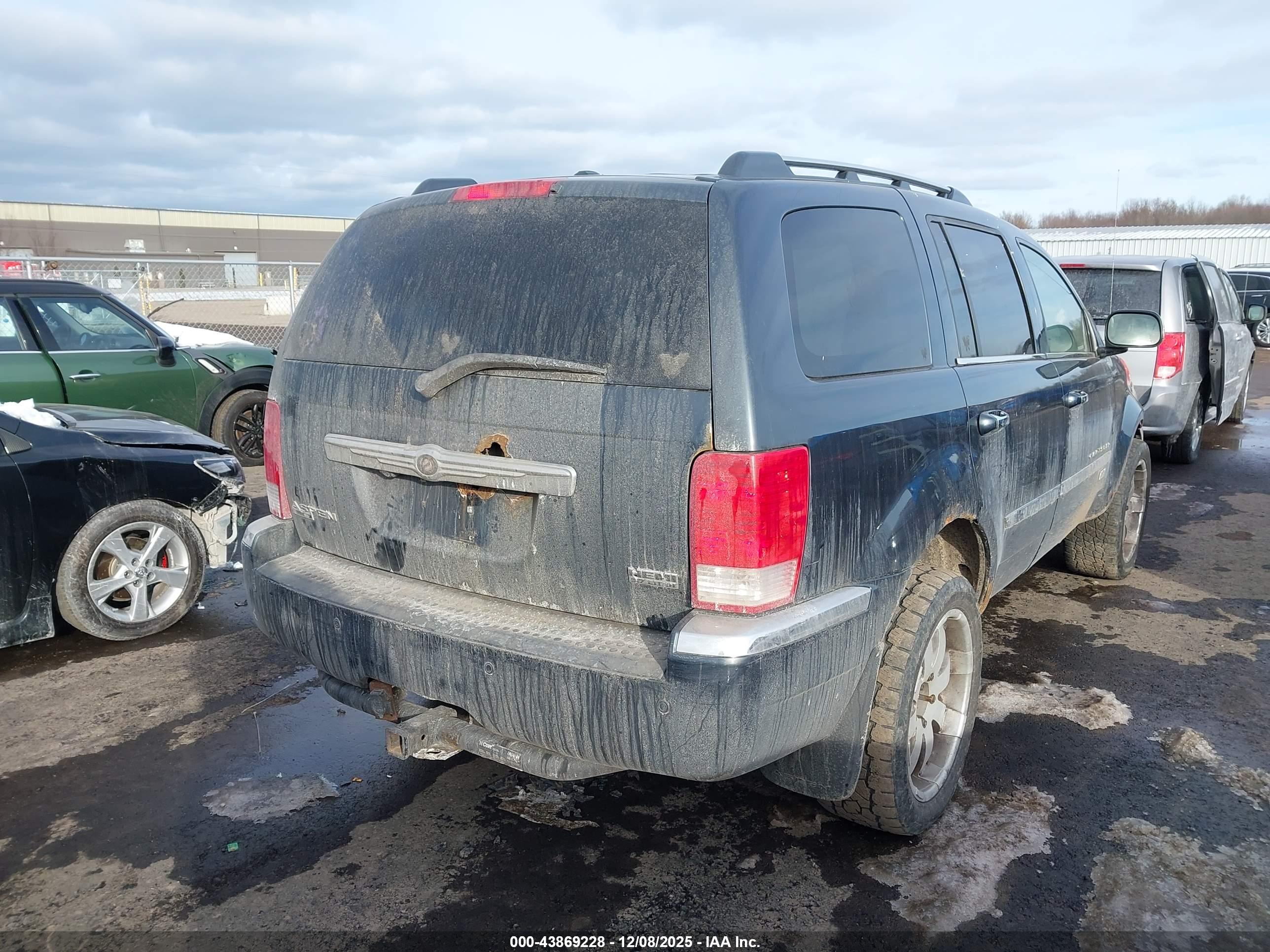 CHRYSLER ASPEN image 4