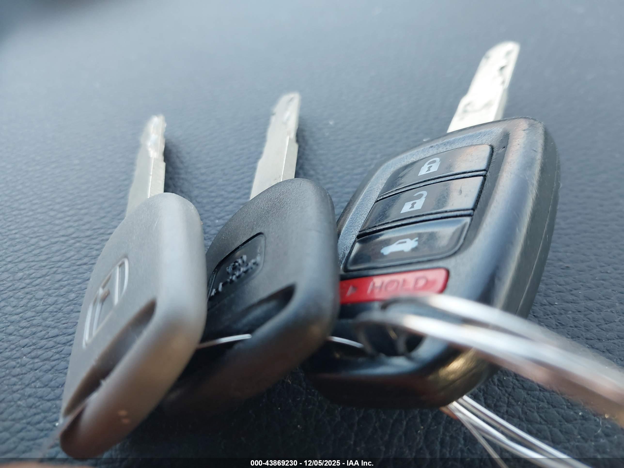 HONDA ACCORD image 11