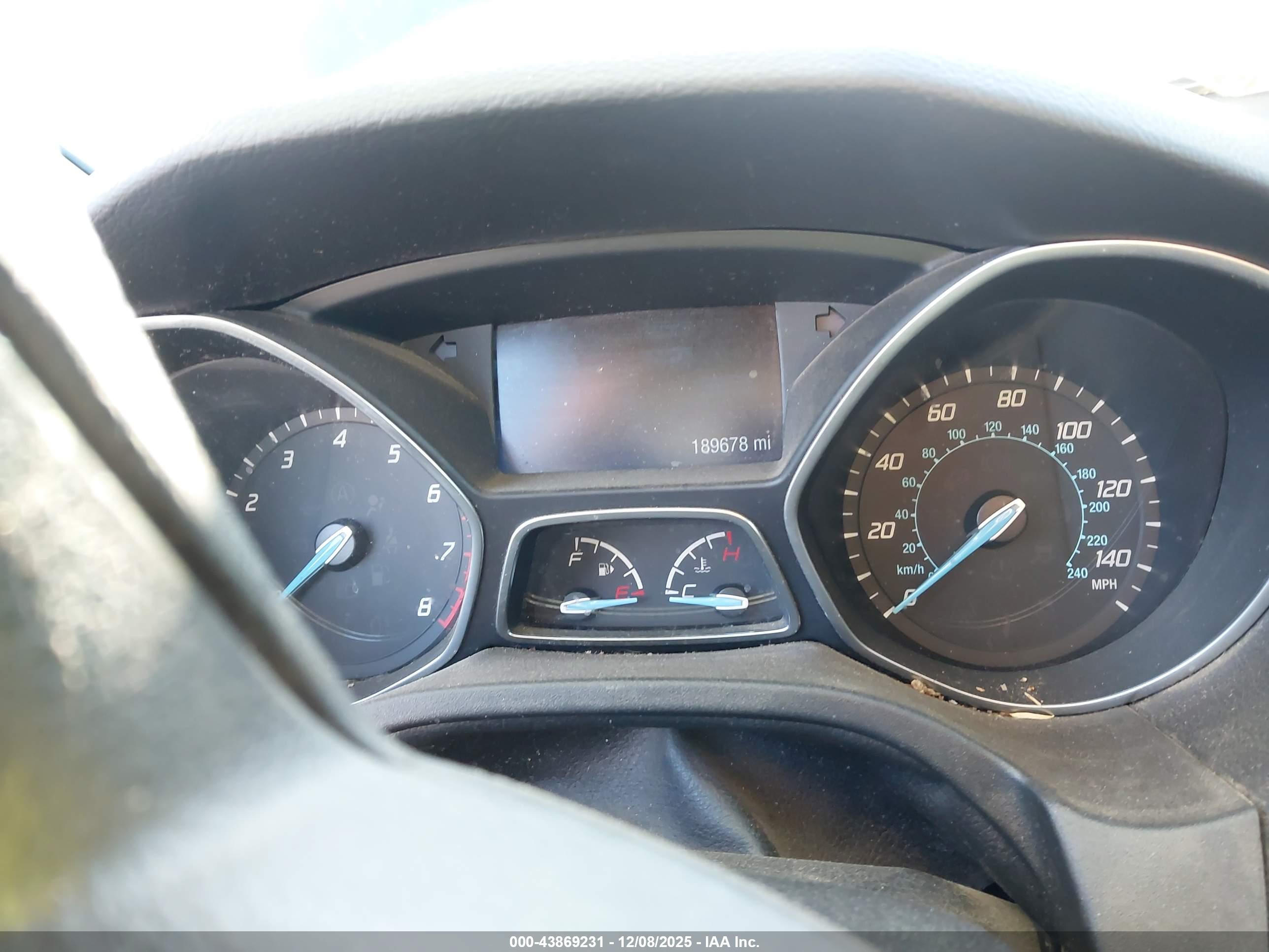 FORD FOCUS image 7