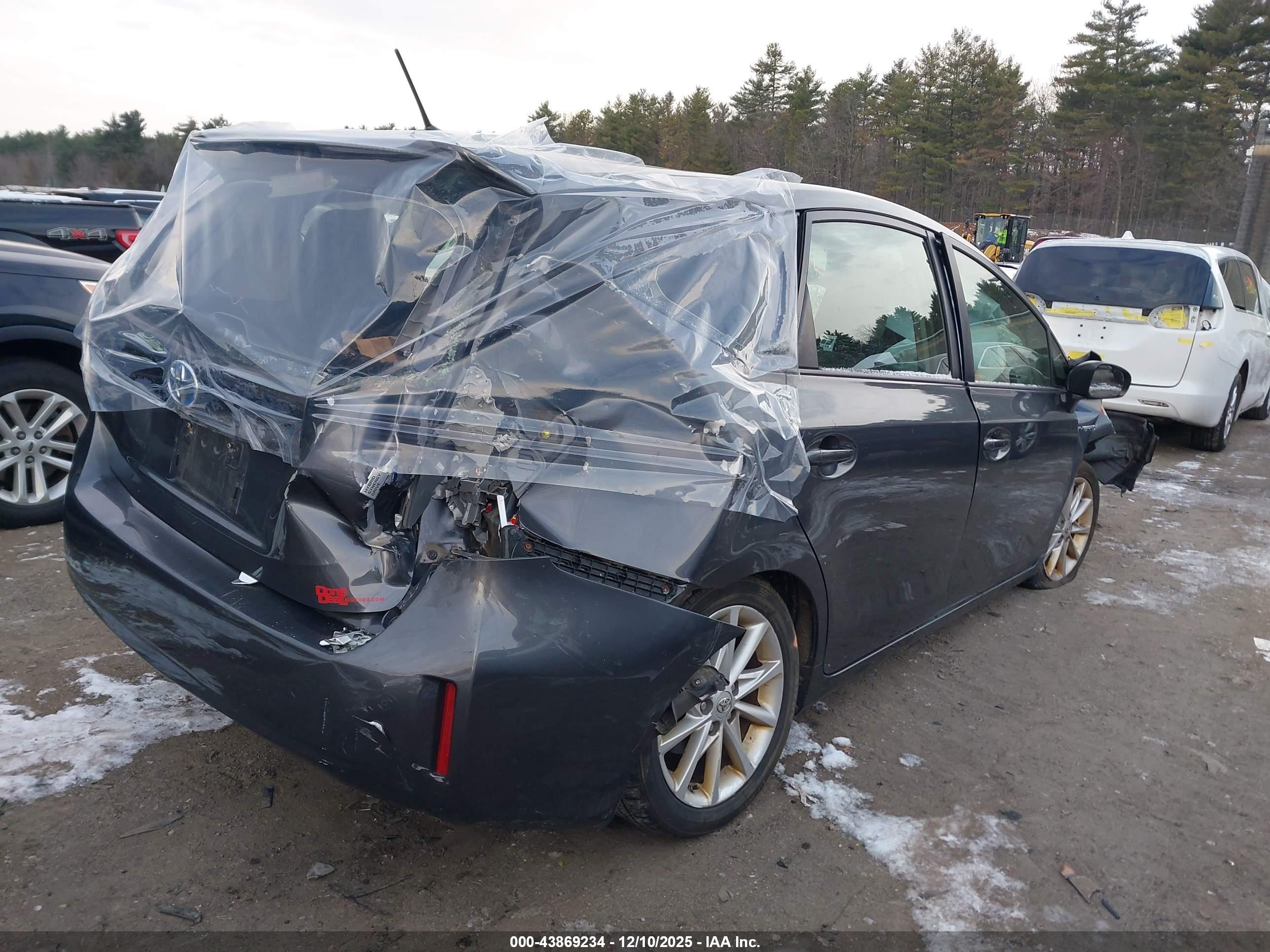 TOYOTA PRIUS image 4