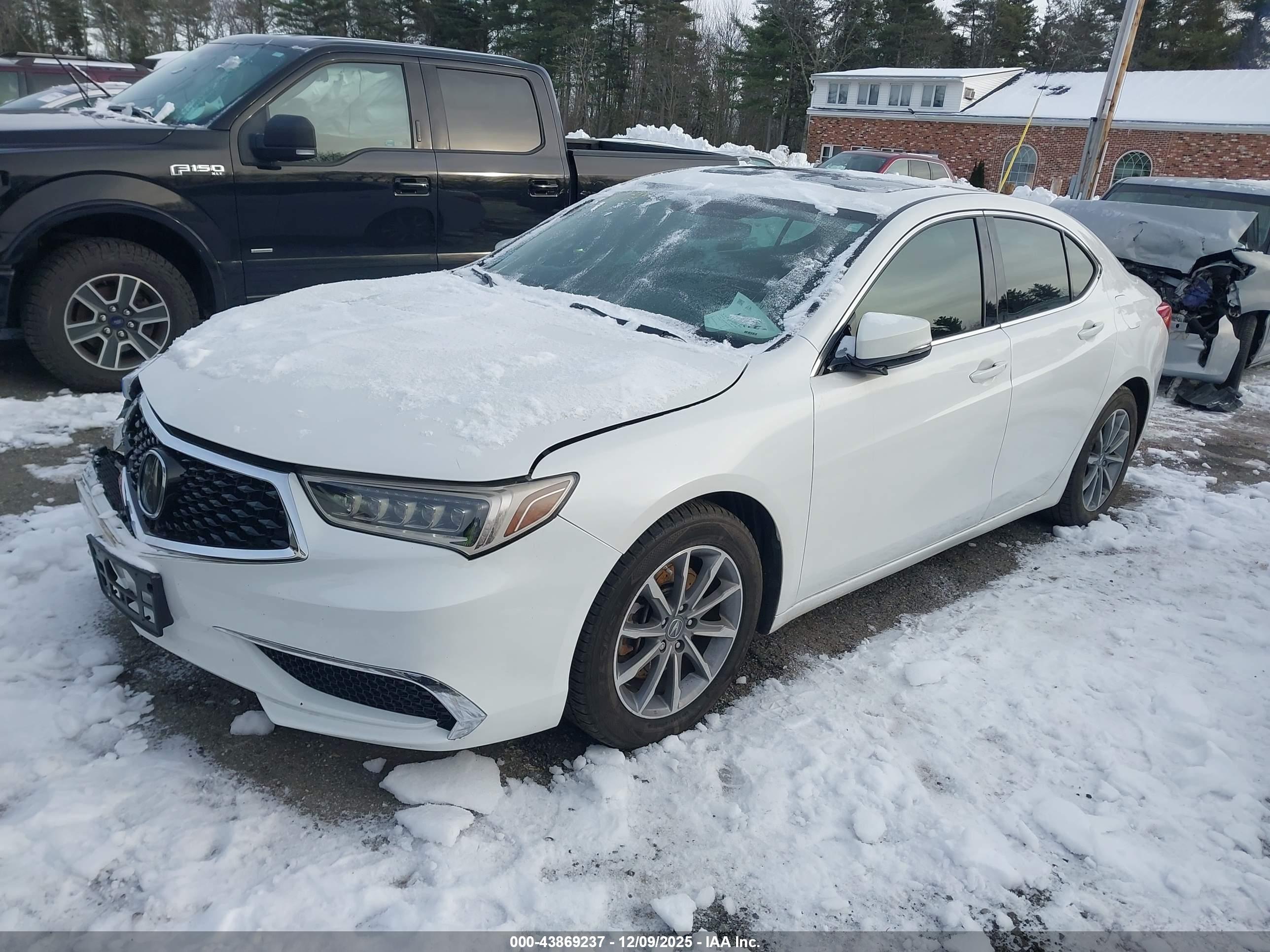 ACURA TLX image 2