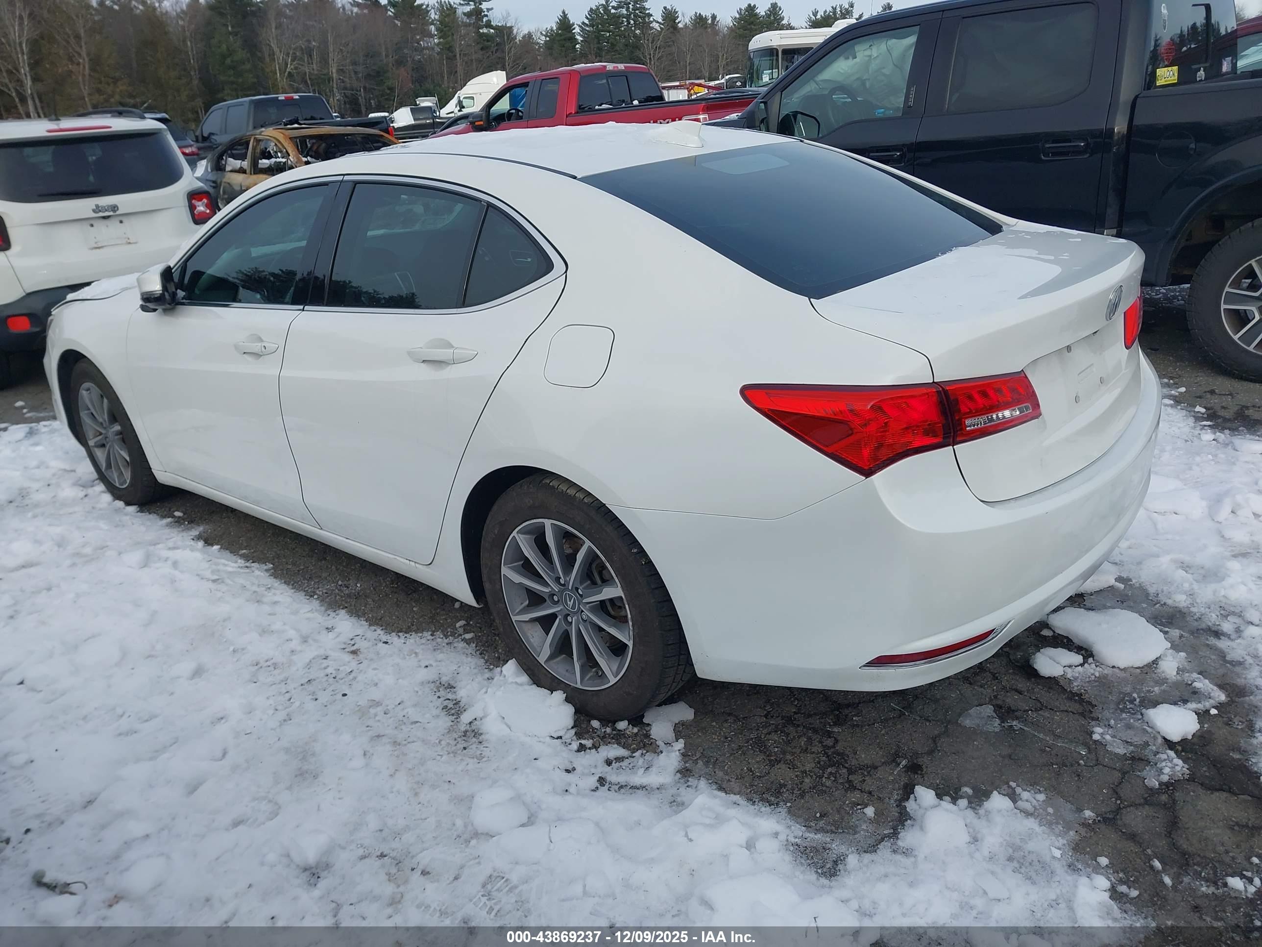 ACURA TLX image 3