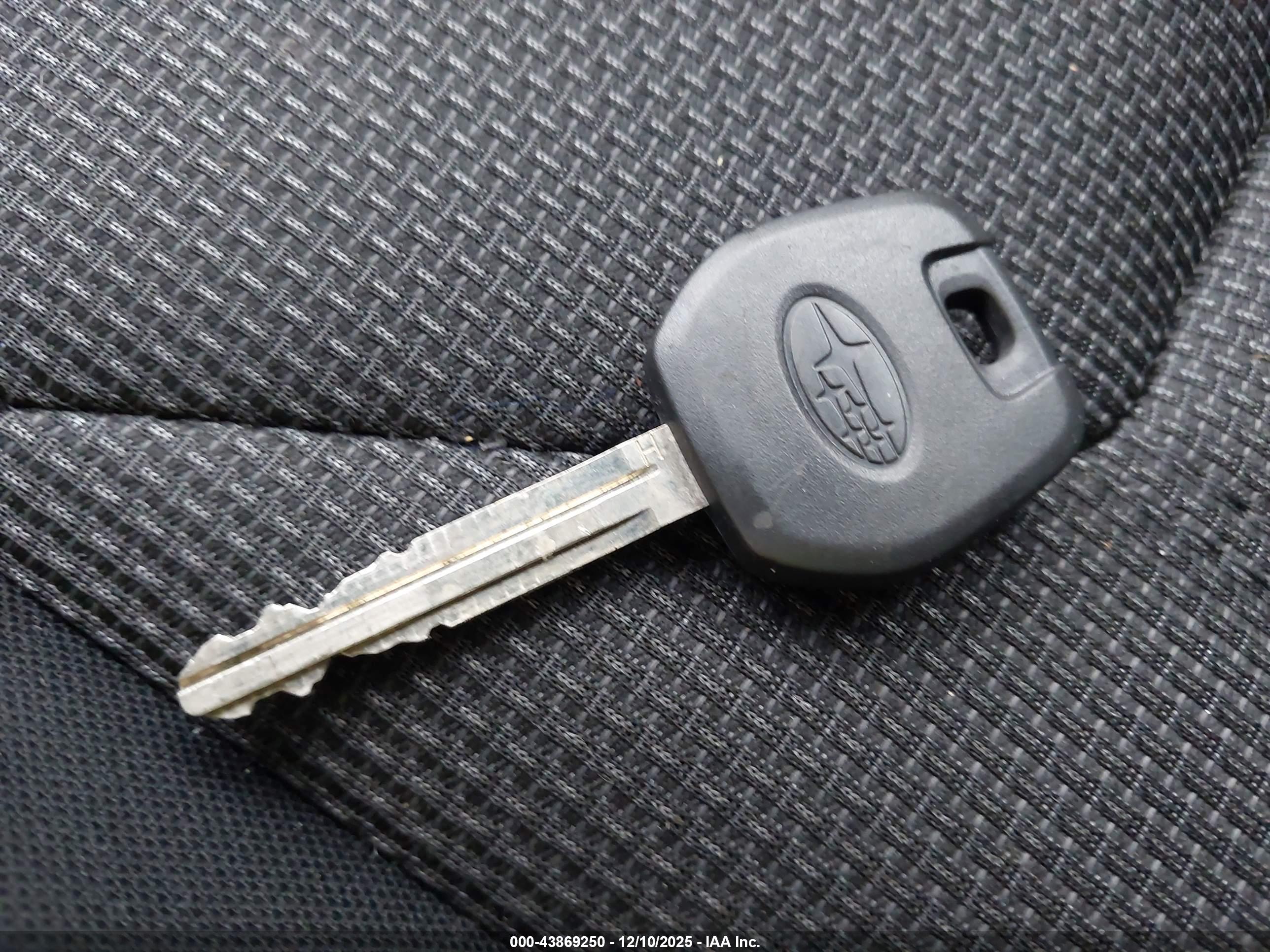SUBARU CROSSTREK image 11