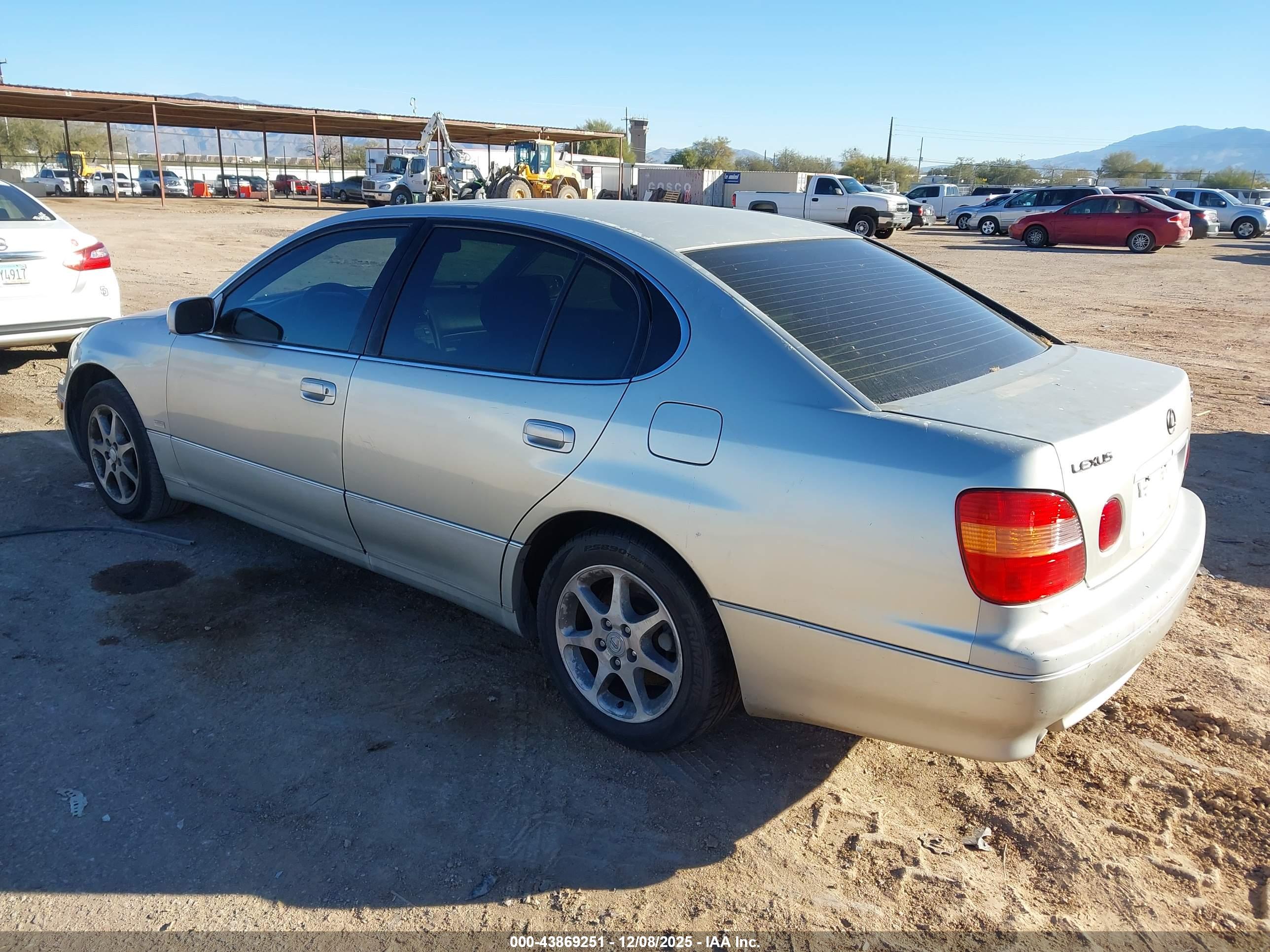 LEXUS GS image 3