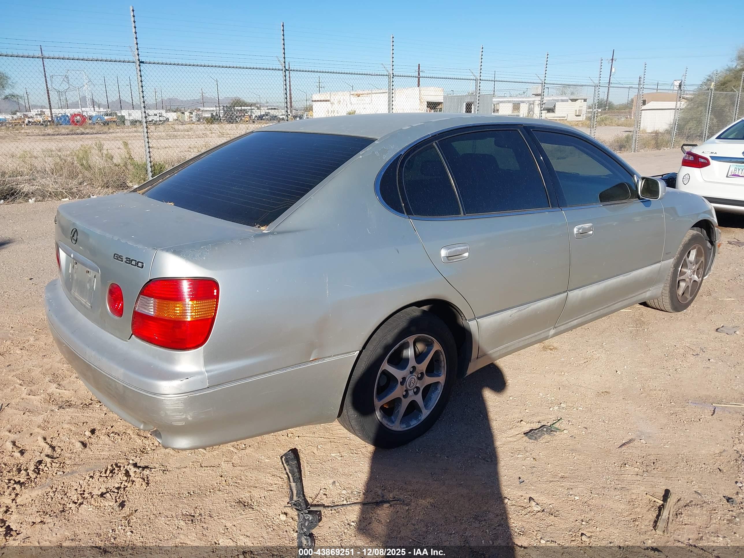 LEXUS GS image 4