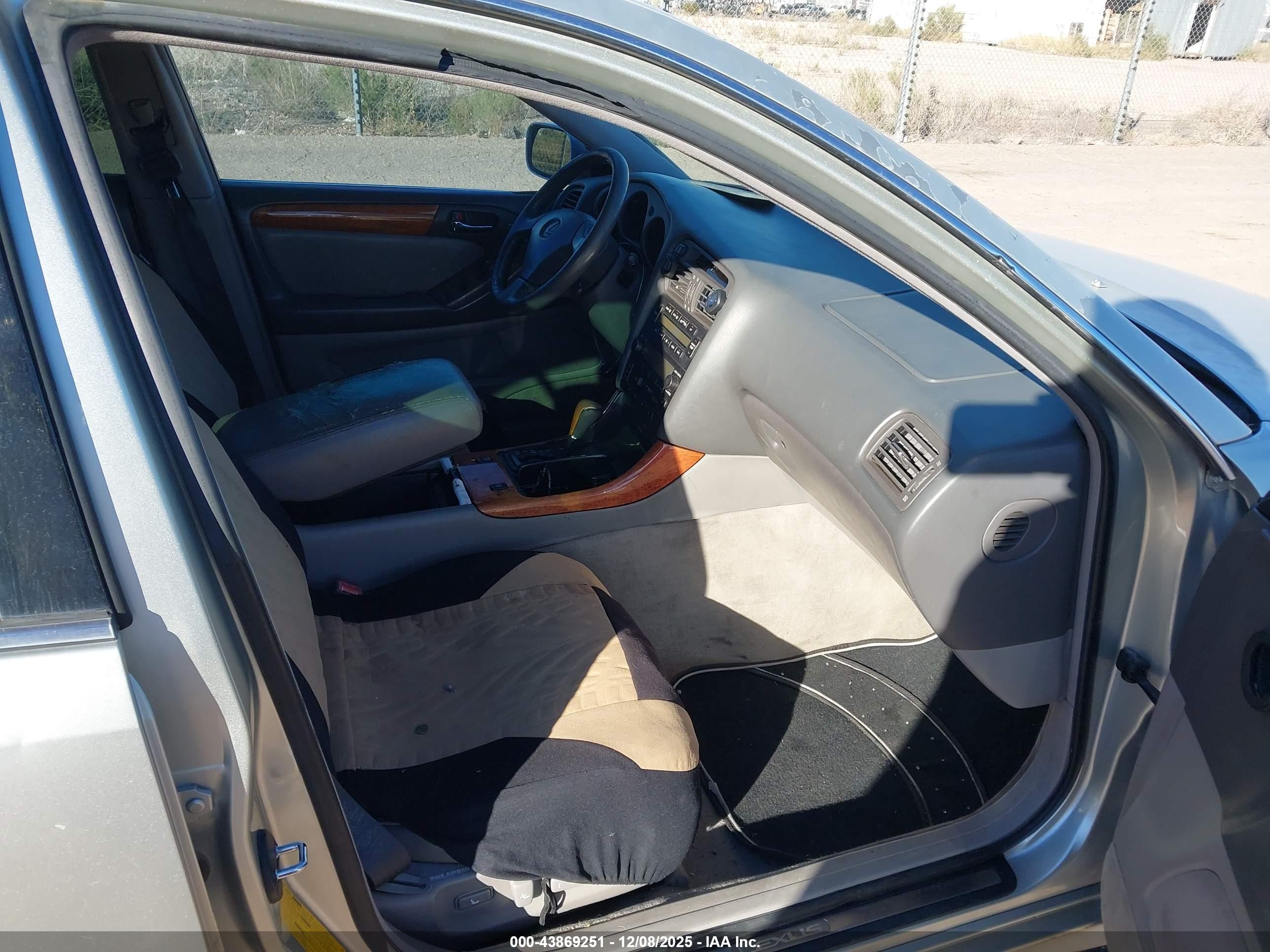 LEXUS GS image 5