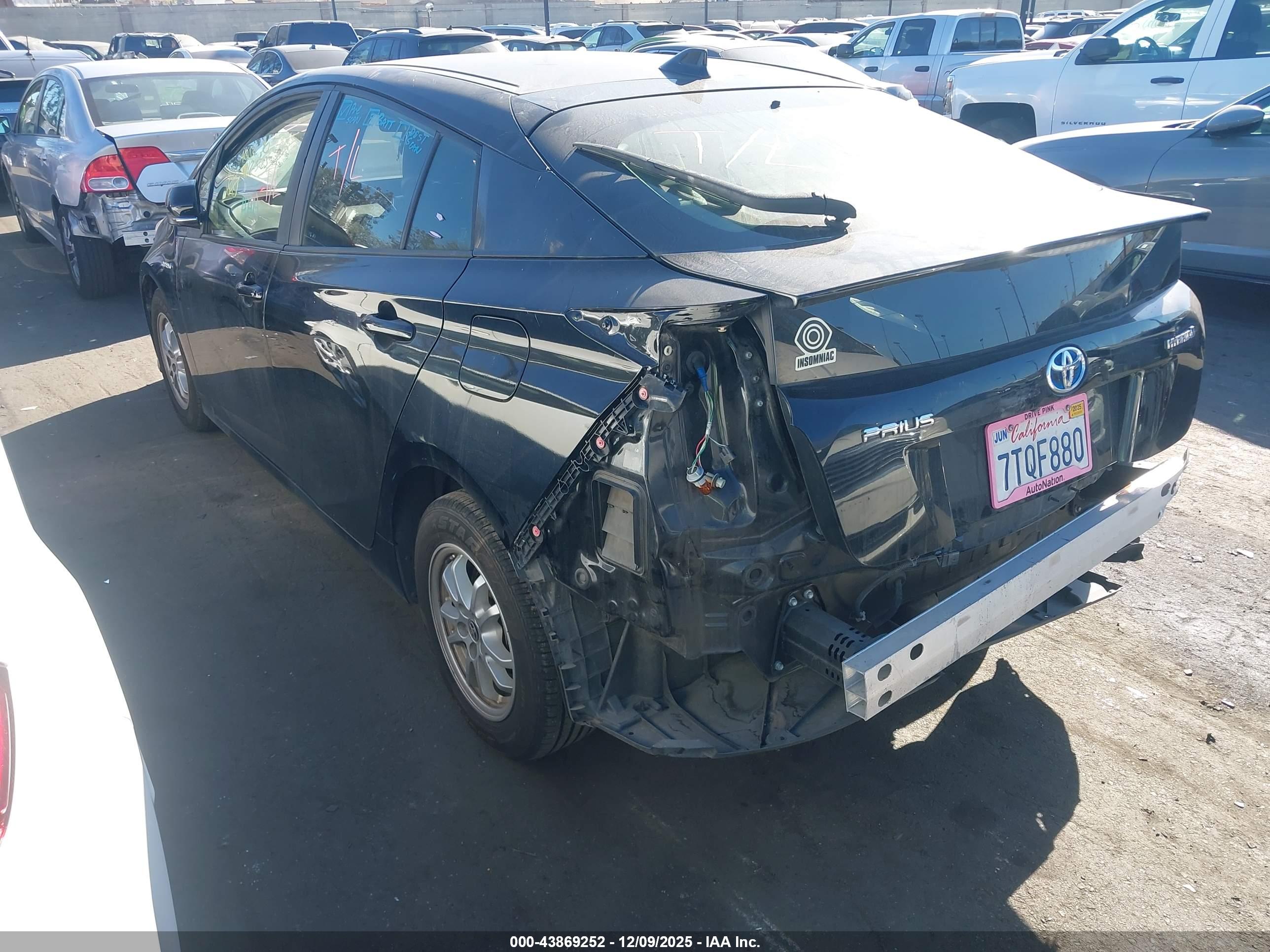 TOYOTA PRIUS image 3