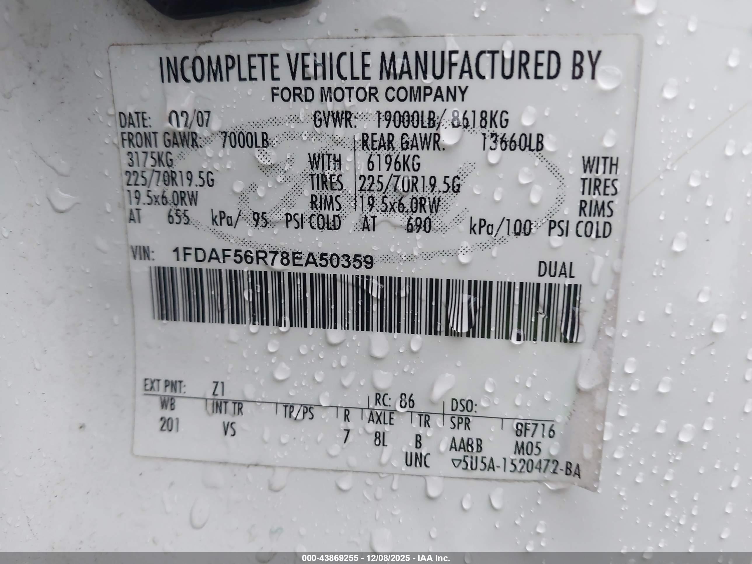 FORD F-550 image 9