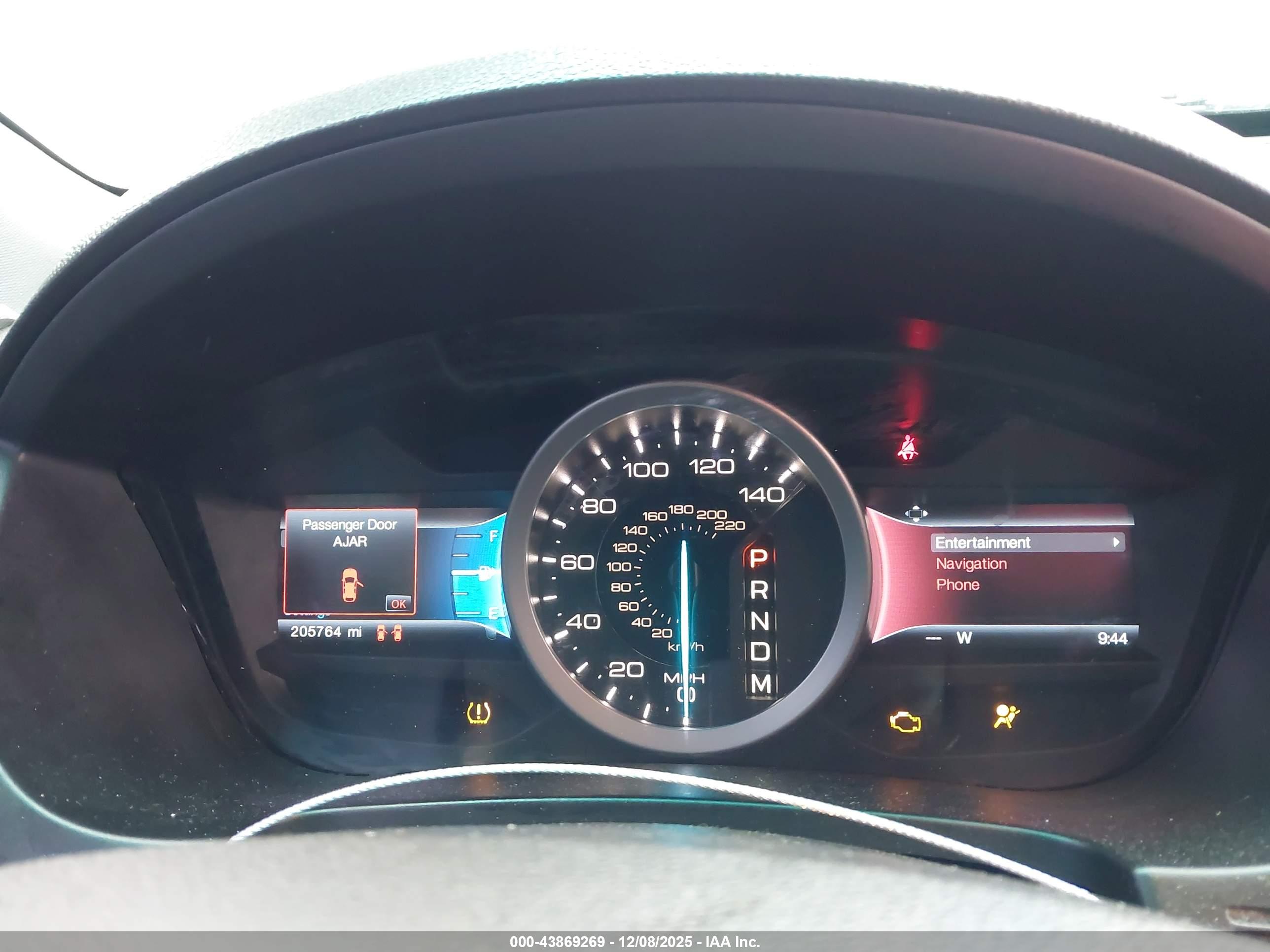 FORD EXPLORER image 7