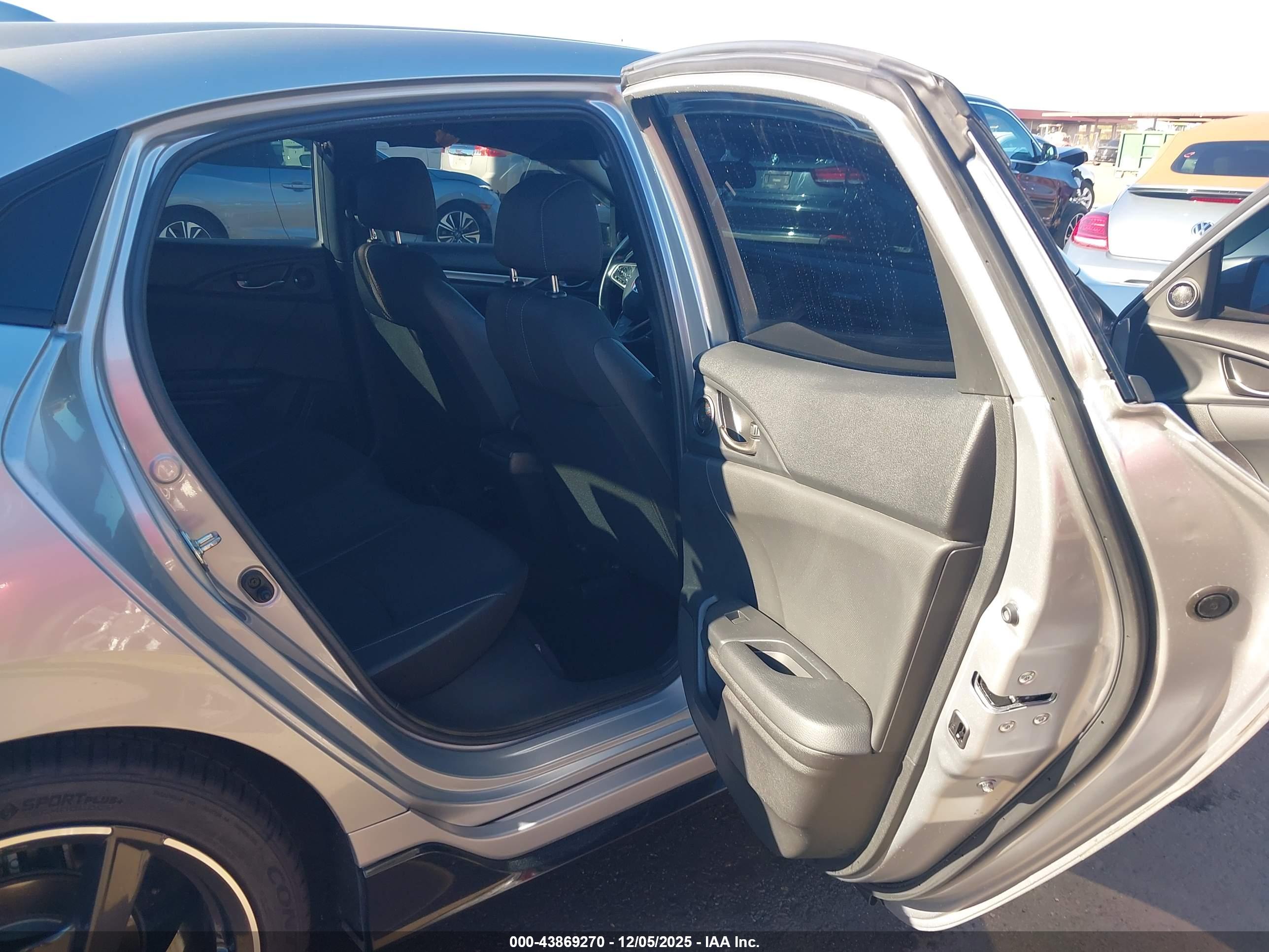HONDA CIVIC image 8